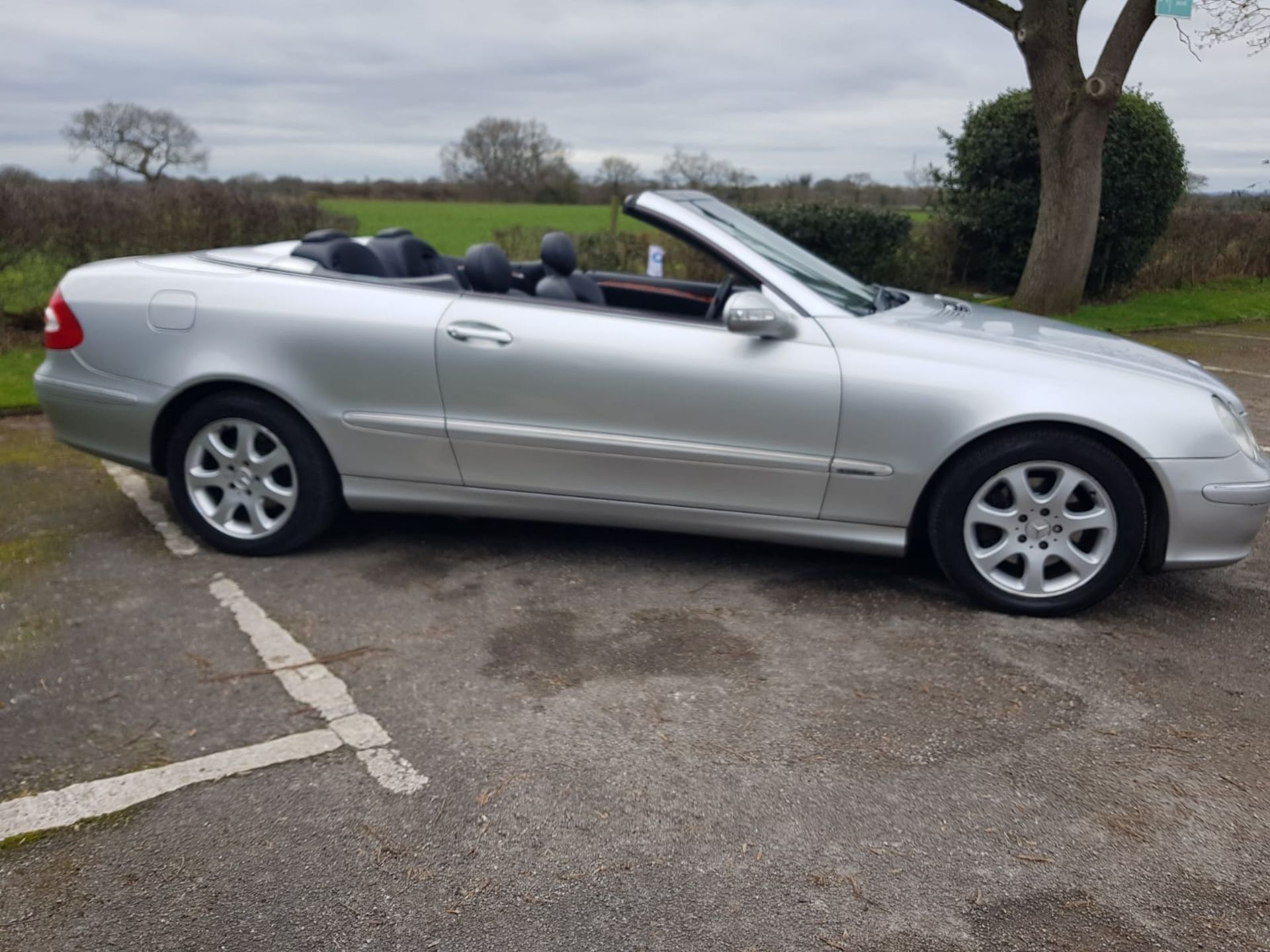 2004 MERCEDES CLK 200 ELEGANCE KOMPRESSOR AUTO, 69,500 MILES WITH FSH *NO VAT* - Image 8 of 24