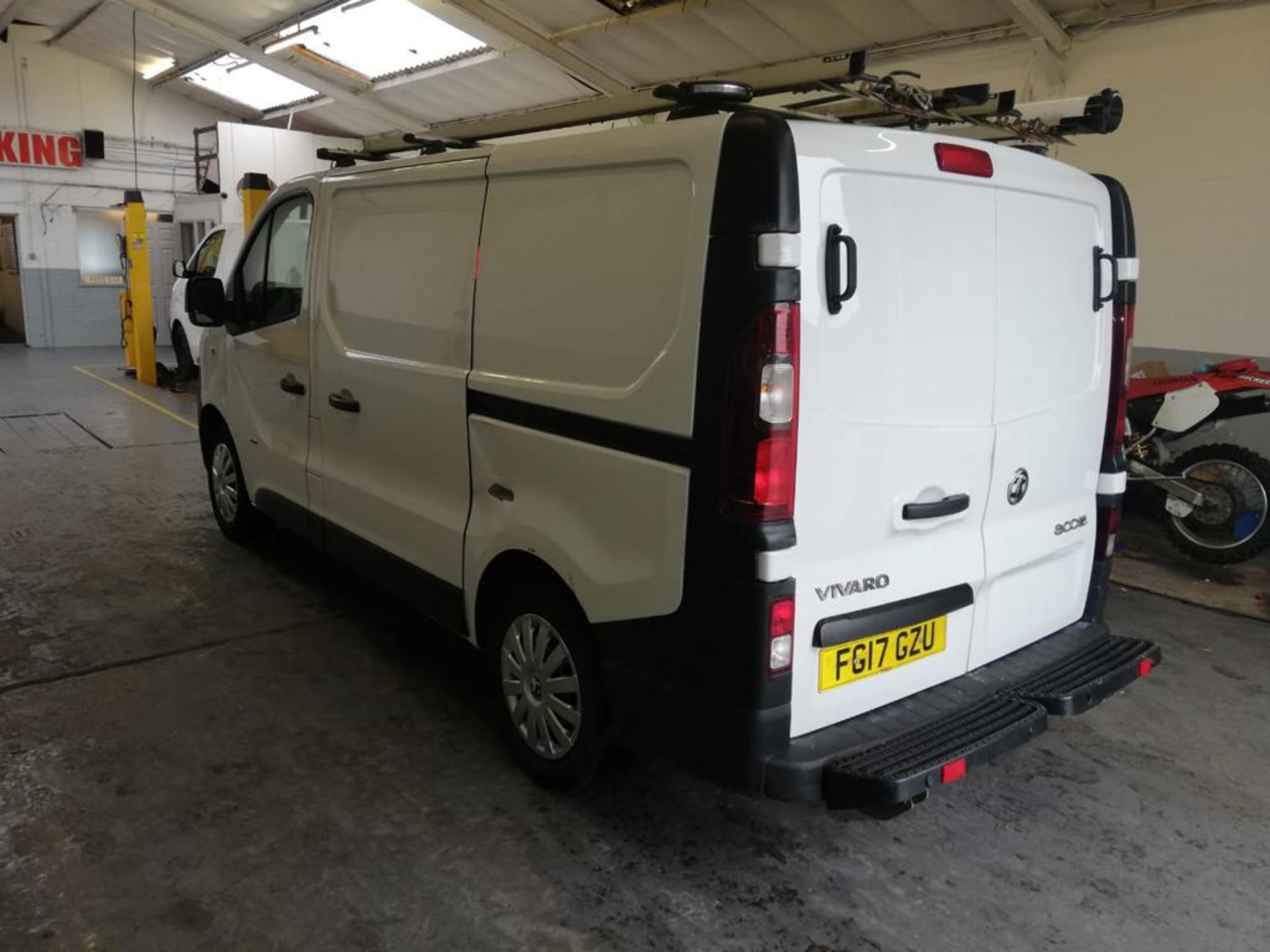 2017 VAUXHALL VIVARO 2900 CDTI ECOFLEX S/S WHITE PANEL VAN, 101K MILES *PLUS VAT* - Image 4 of 7