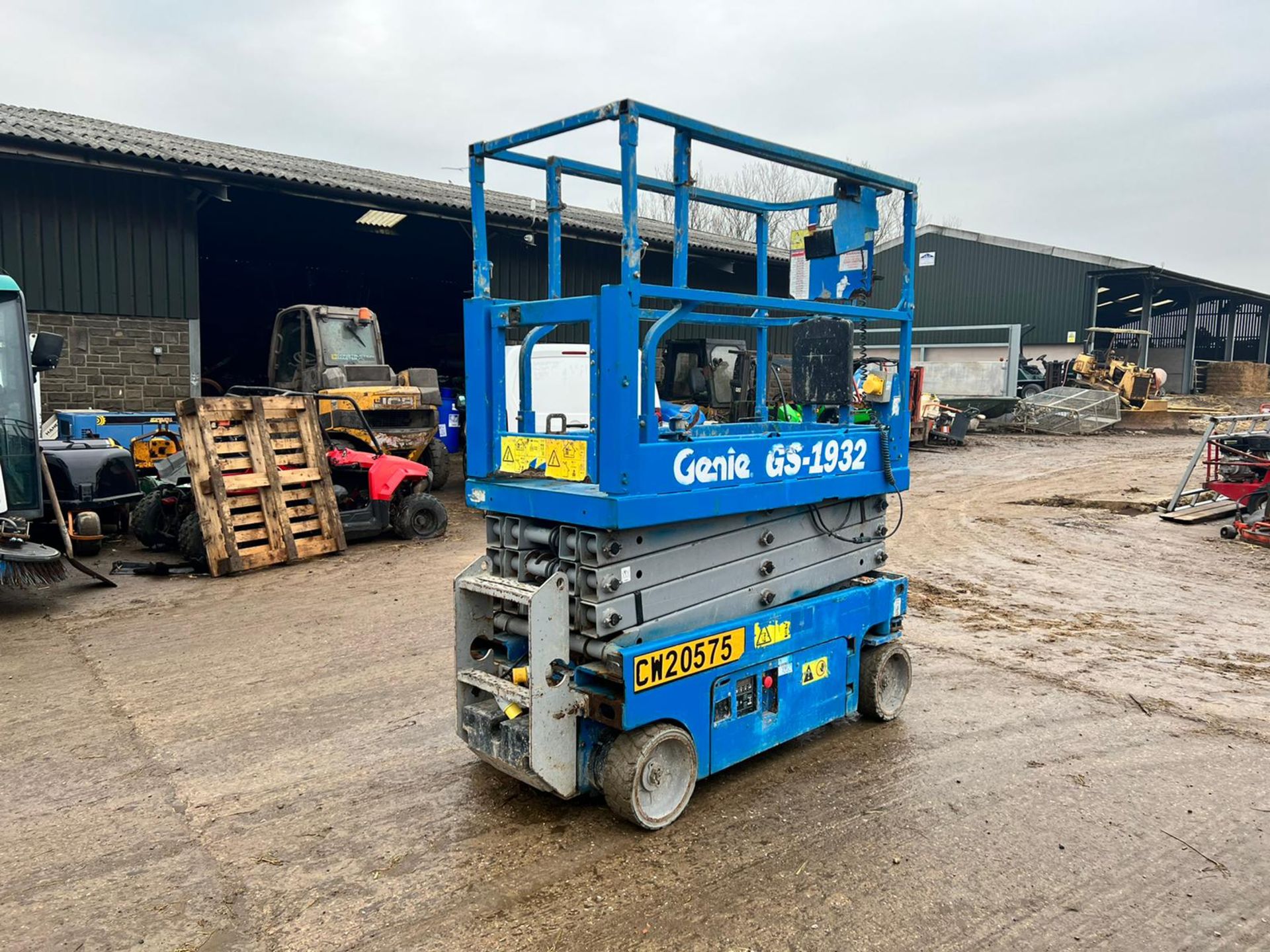 2017 Genie GS-1932 Electric Scissor Lift, Drives And Lifts, Showing A Low 90 Hours *PLUS VAT* - Image 3 of 10