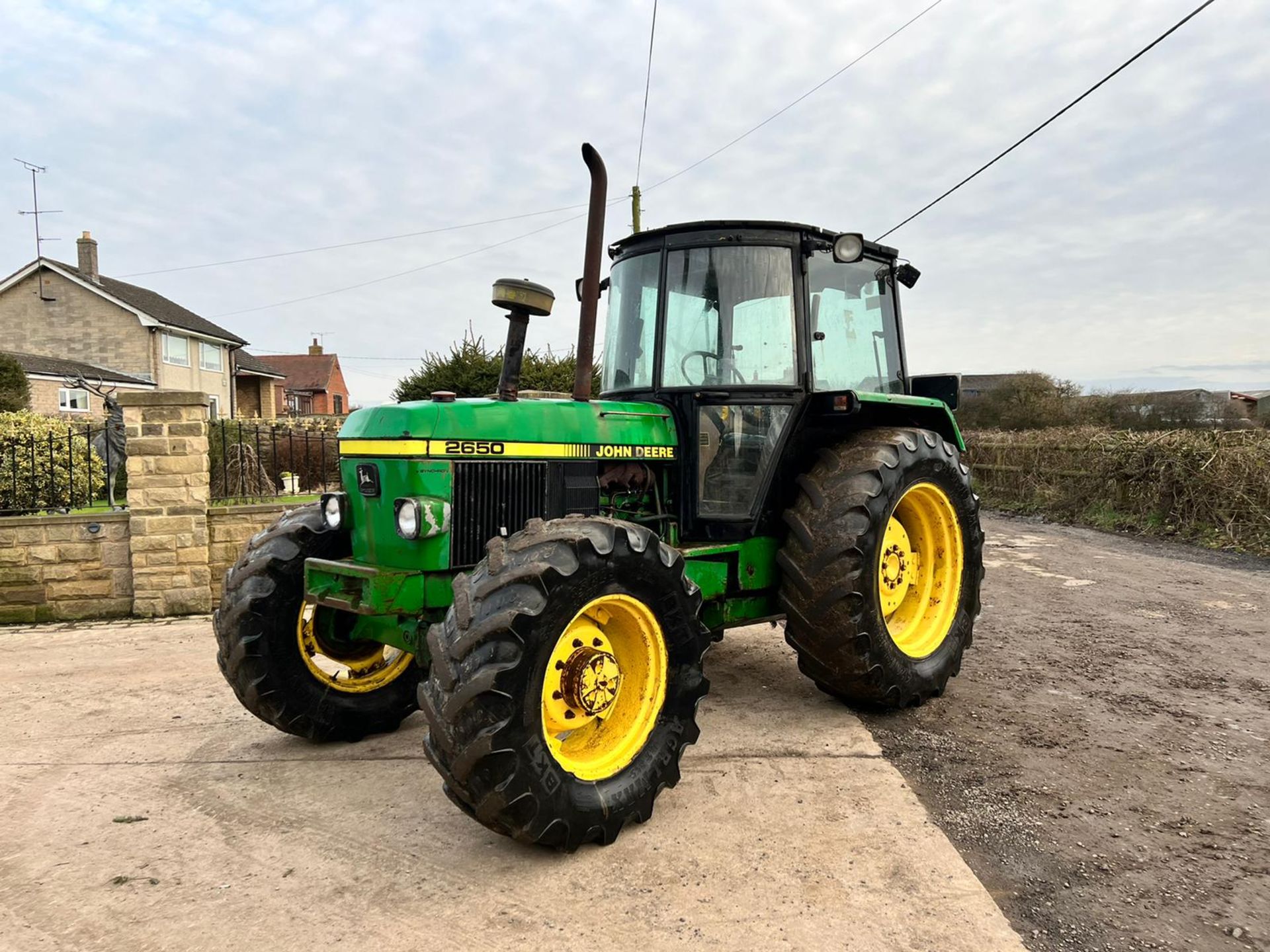 JOHN DEERE 2650 78hp 4WD TRACTOR, RUNS AND DRIVES, ROAD REGISTERED *PLUS VAT* - Image 3 of 15