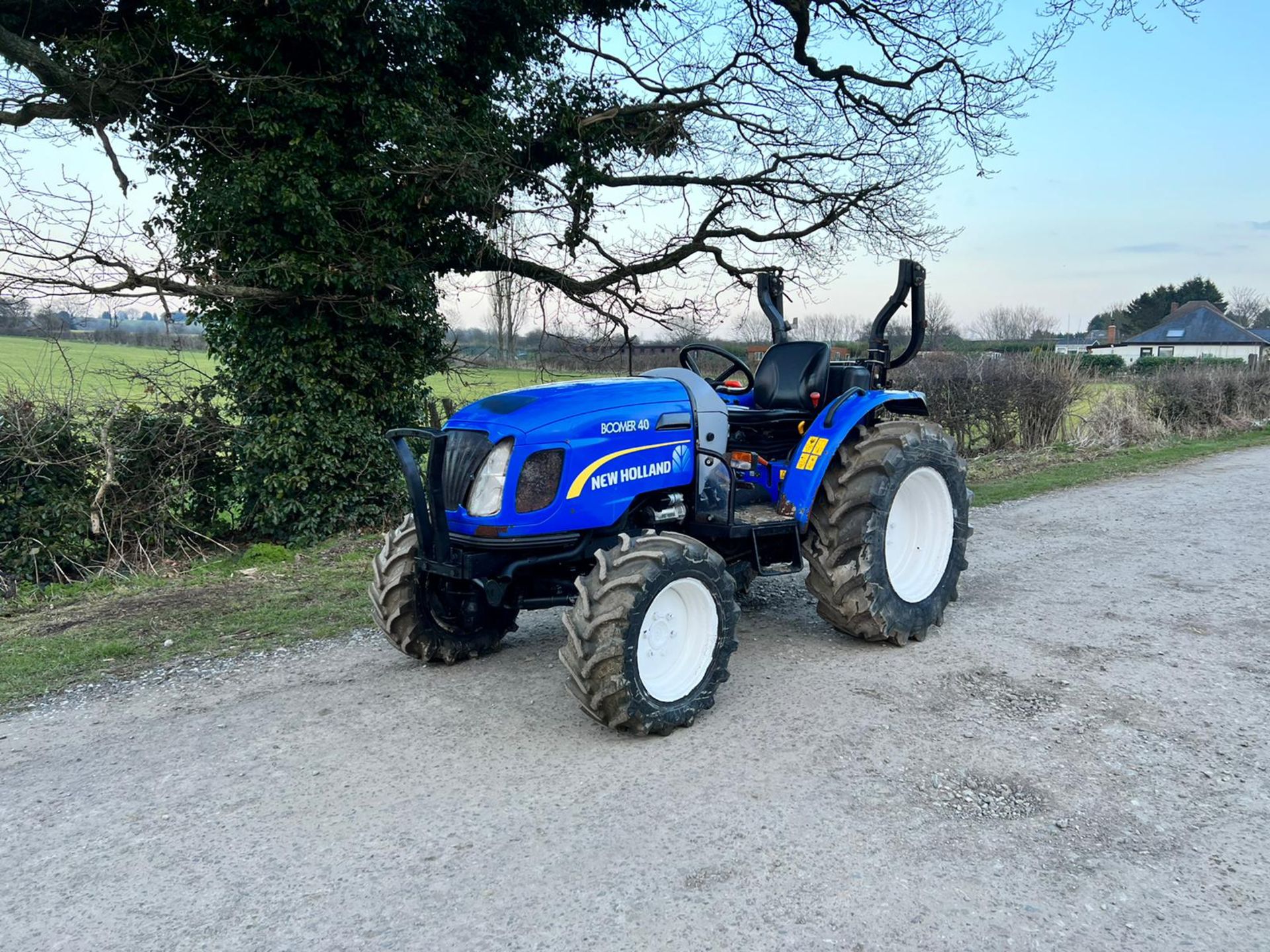 2015 New Holland Boomer 40 41HP 4WD Compact Tractor, Runs And Drives, Road Registered *PLUS VAT* - Image 2 of 12