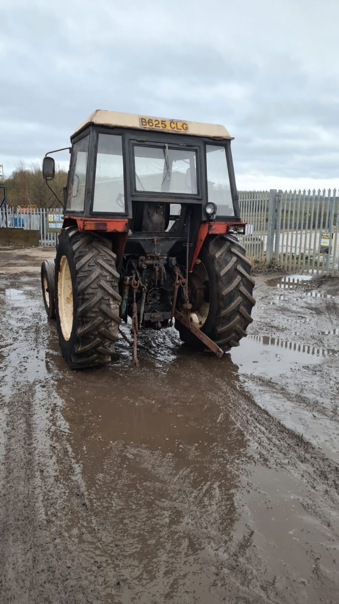 ZETOR 7011 2WD TRACTOR, FULL WORKING ORDER, 4 CYLINDER 70hp ENGINE, YEAR 1985 *PLUS VAT* - Image 4 of 9