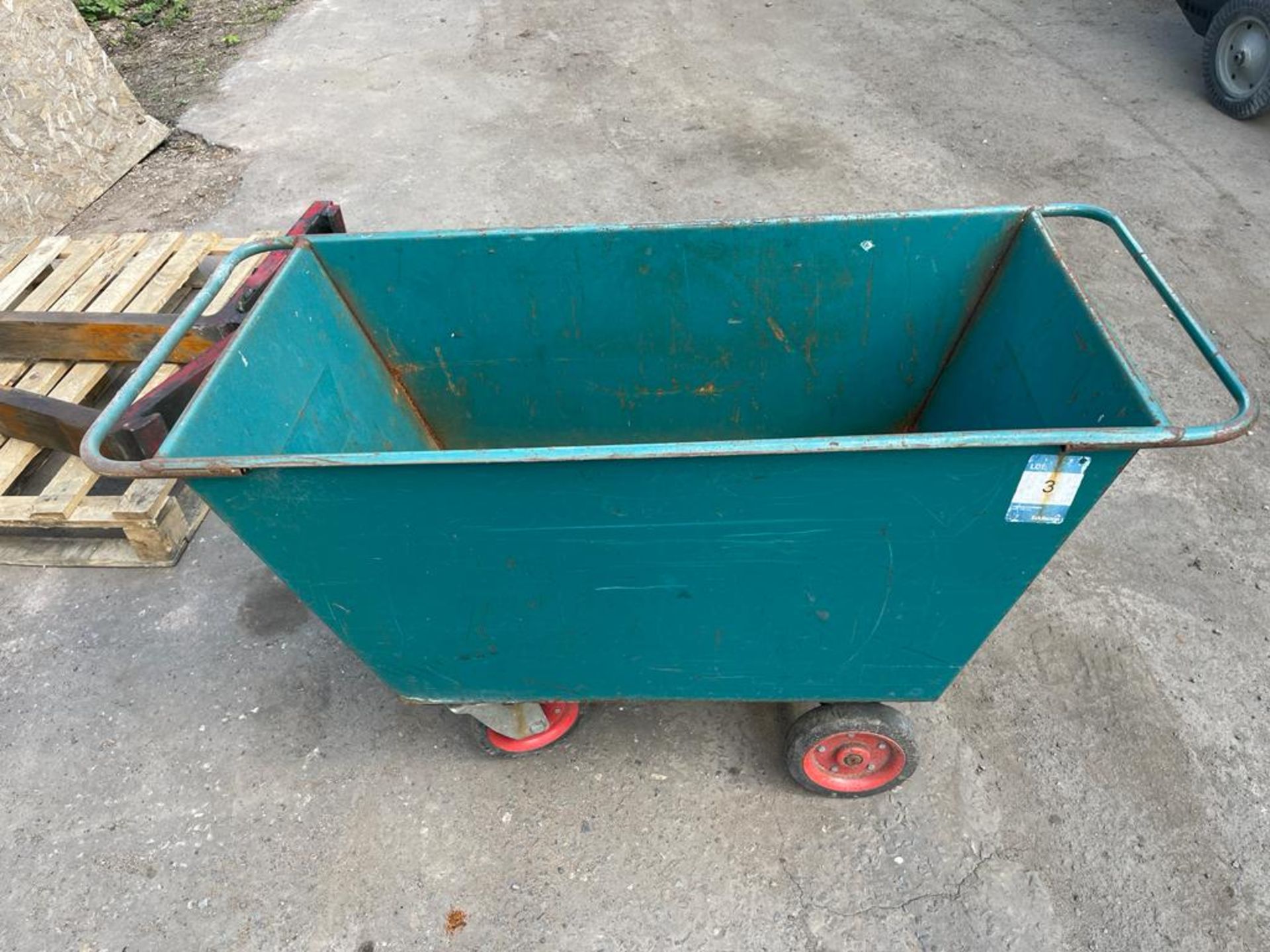 TROLLEY, 50”Lx21.5”W x29”H overall *NO VAT* - Image 3 of 6