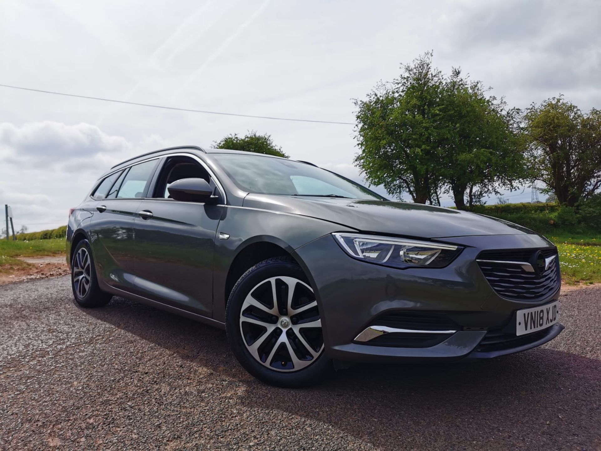 2018/18 VAUXHALL INSIGNIA DESIGN NAV ECOTEC D GREY ESTATE, 21,251 MILES *NO VAT*