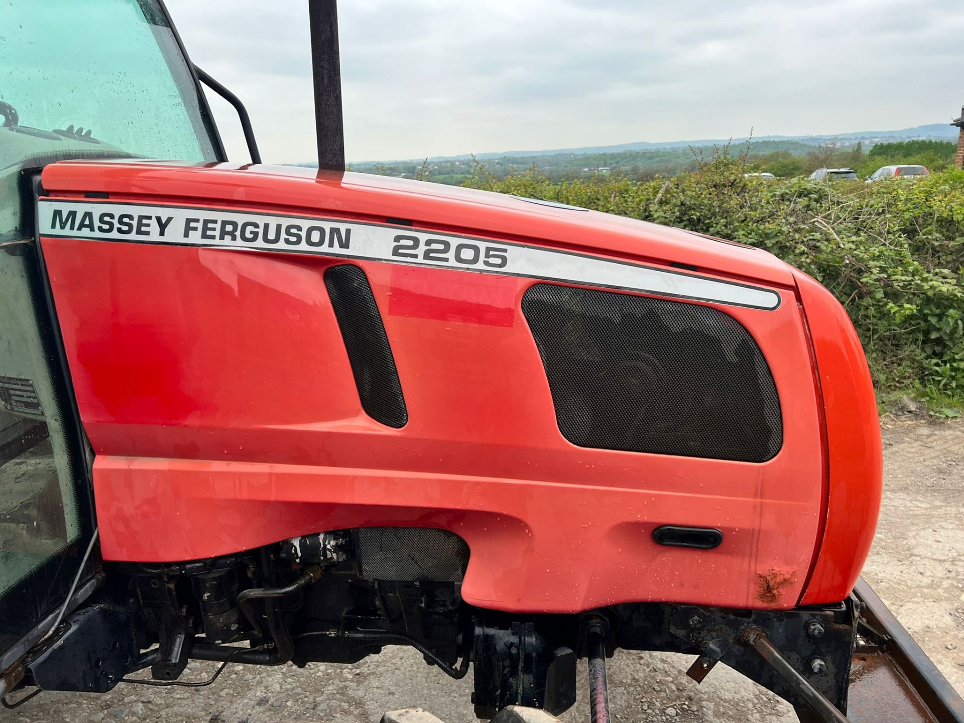 Massey Ferguson 2205 4WD Tractor, Runs Drives And Works *PLUS VAT* - Image 6 of 17