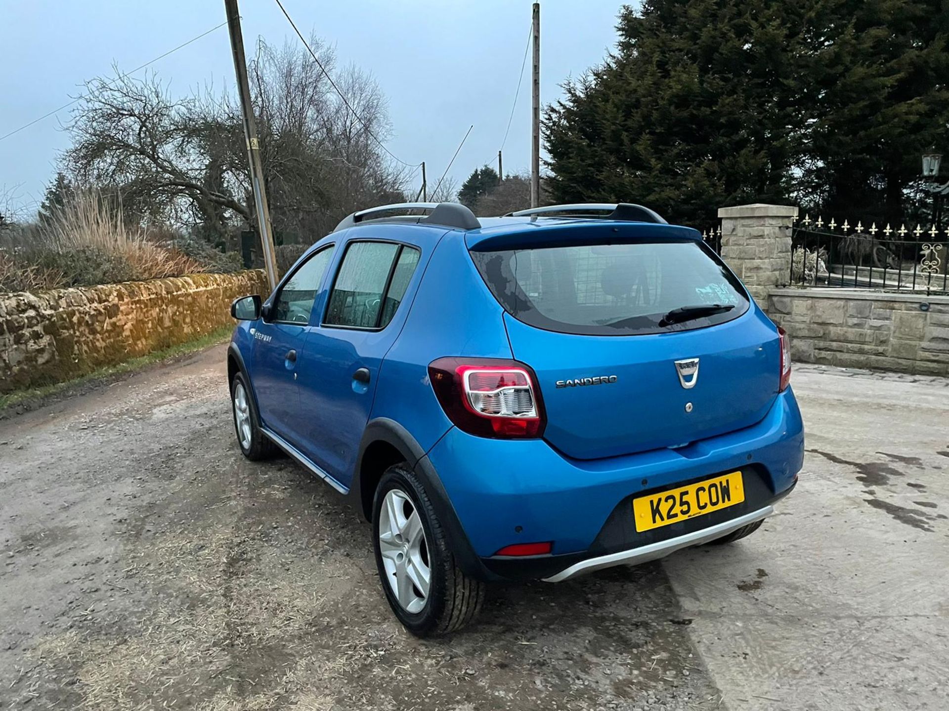 2013/63 Dacia Sandero Stepway Laureate TCE BLUE HATCHBACK, 24,413 MILES *NO VAT* - Image 5 of 14