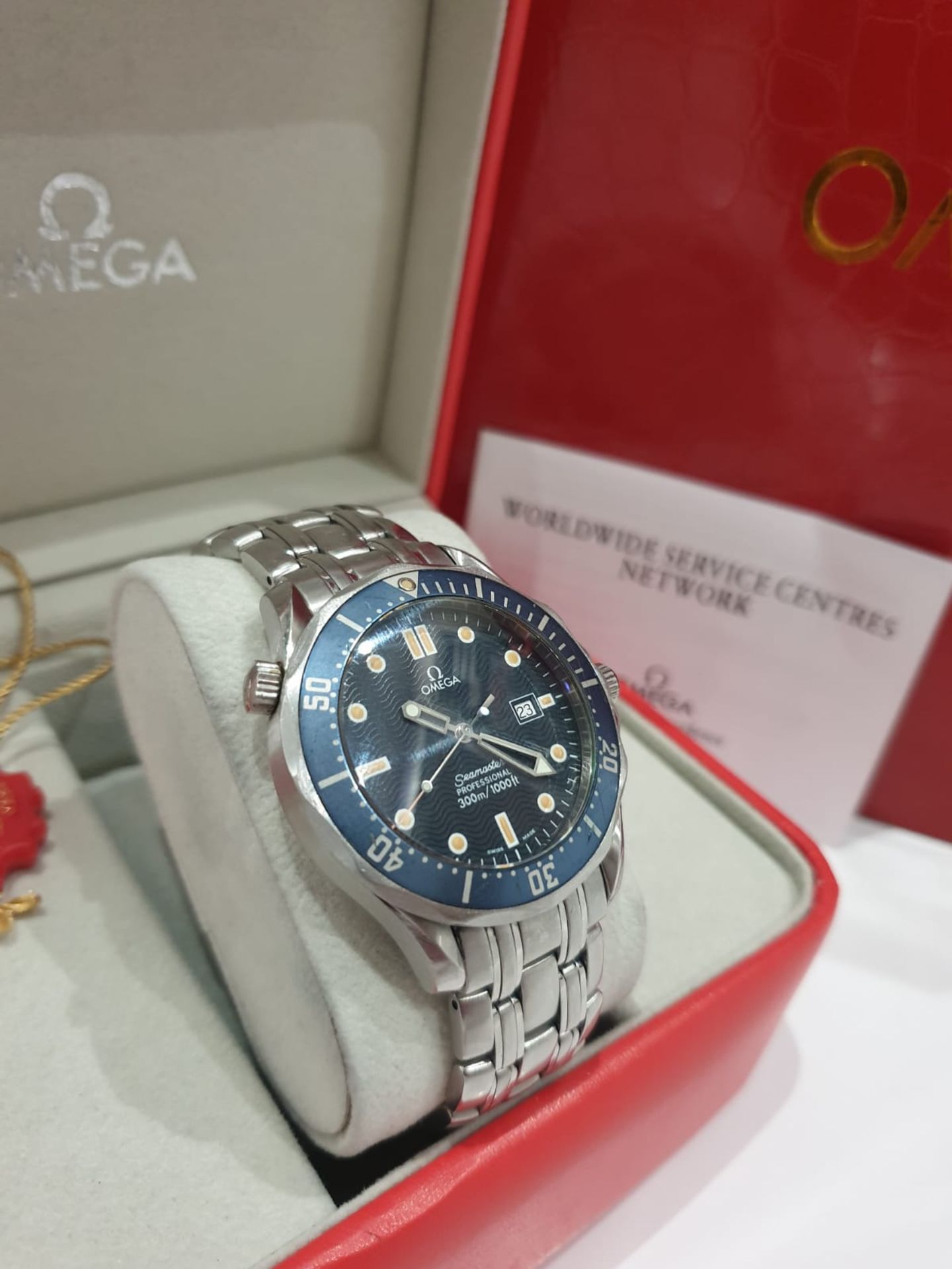 Omega Seamaster Professional 300m 41mm Full Size 007 James Bond Navy Blue Wave Dial *NO VAT* - Image 3 of 10