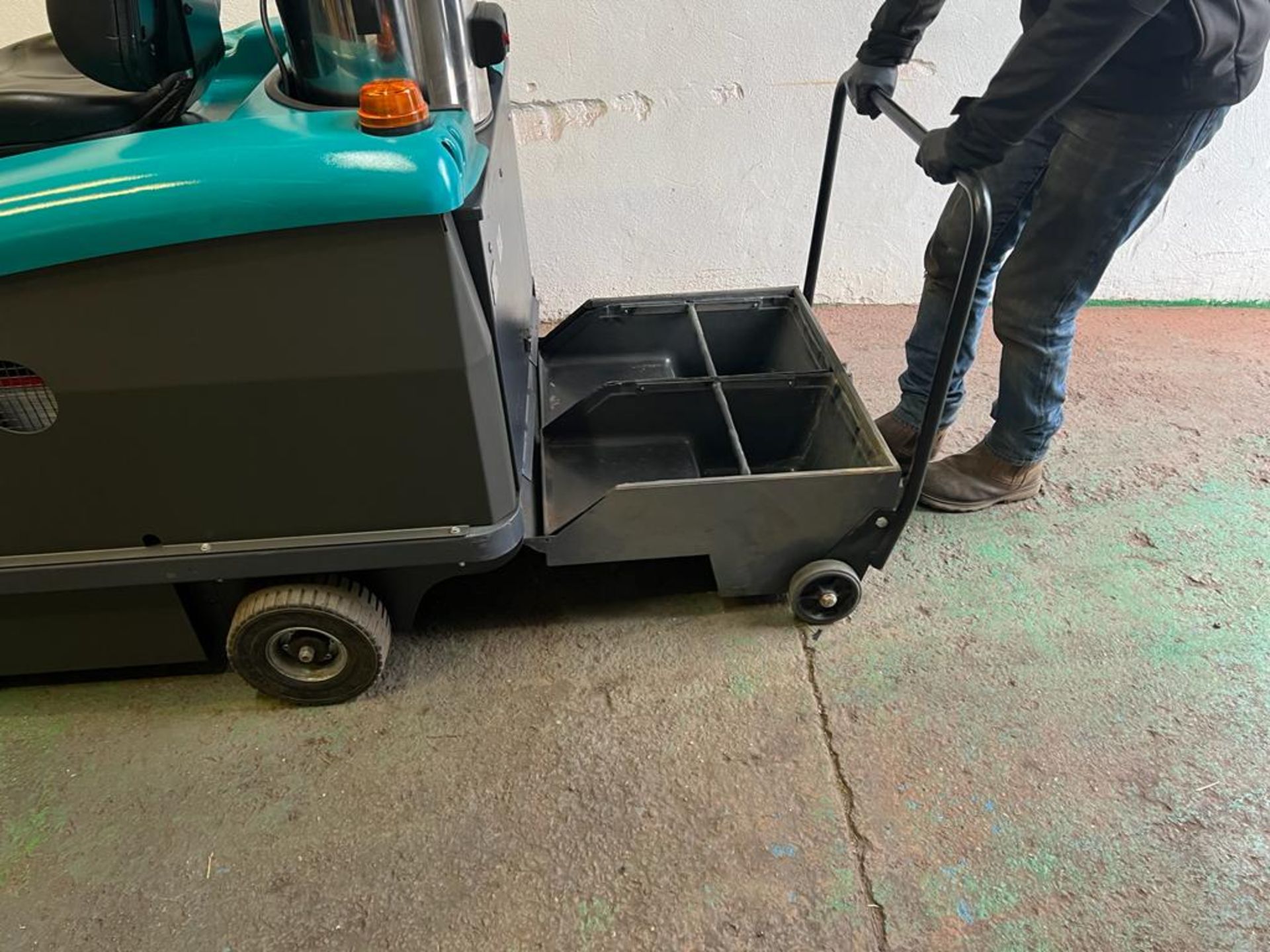 Ride On Sweeper Collector Eureka Compact 1150E battery powered, complete with charger *PLUS VAT* - Image 3 of 4