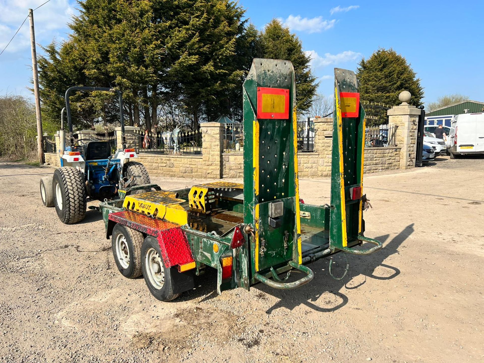 2015 Ifor Williams GH94BT 2.7 Ton Twin Axle Plant Trailer, Tows Well, Track Box, Good Set Of Tyres - Image 2 of 12