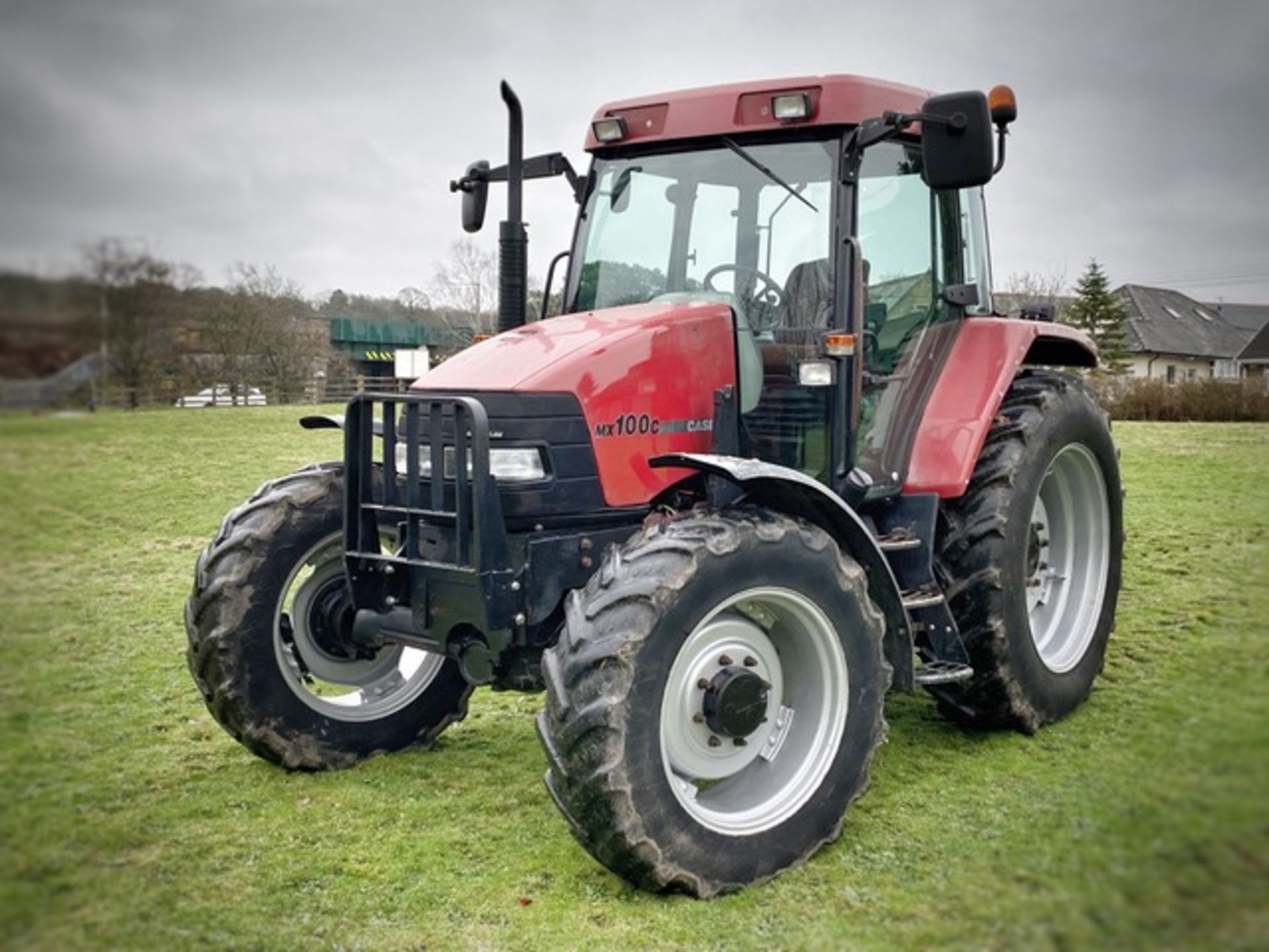 CASE IH MAXXUM MX 100c TRACTOR, LOW HOURS, RECENT SERVICE, STARTS DRIVES AND RUNS AS IT SHOULD