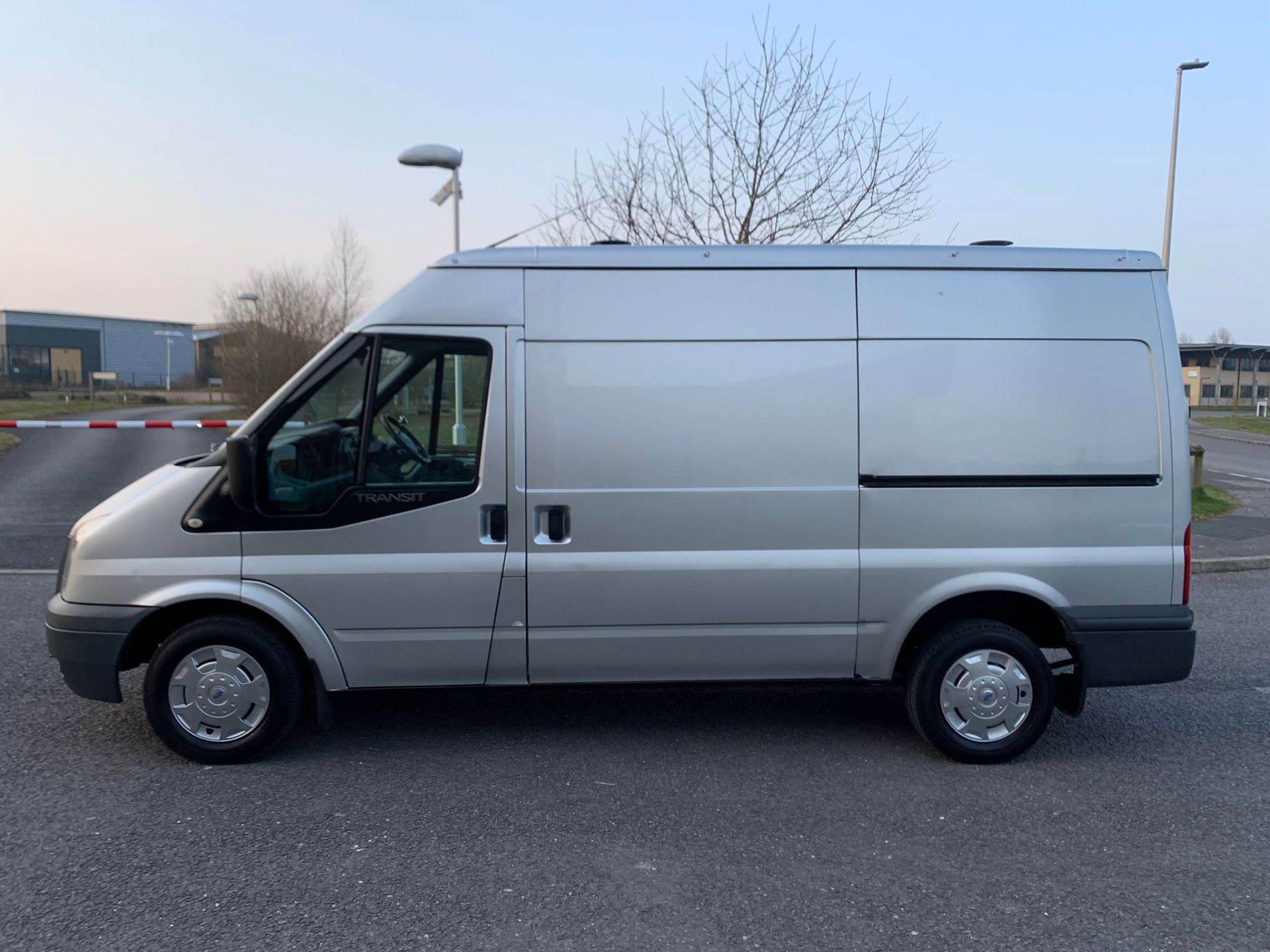 2011/60 FORD TRANSIT 115 T280M FWD SILVER PANEL VAN, 102,583 MILES *NO VAT* - Image 4 of 20