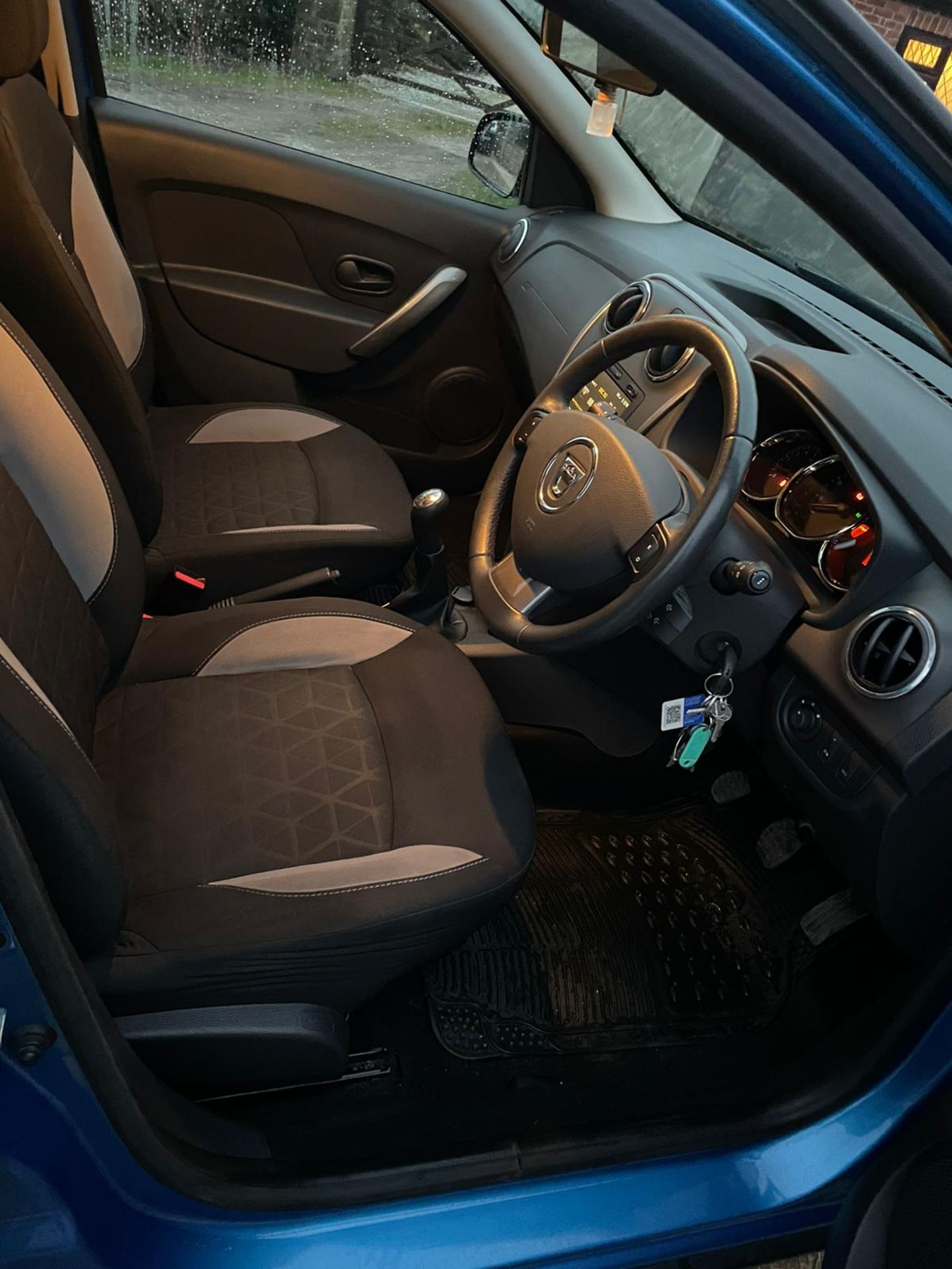 2013/63 Dacia Sandero Stepway Laureate TCE BLUE HATCHBACK, 24,413 MILES *NO VAT* - Image 10 of 14