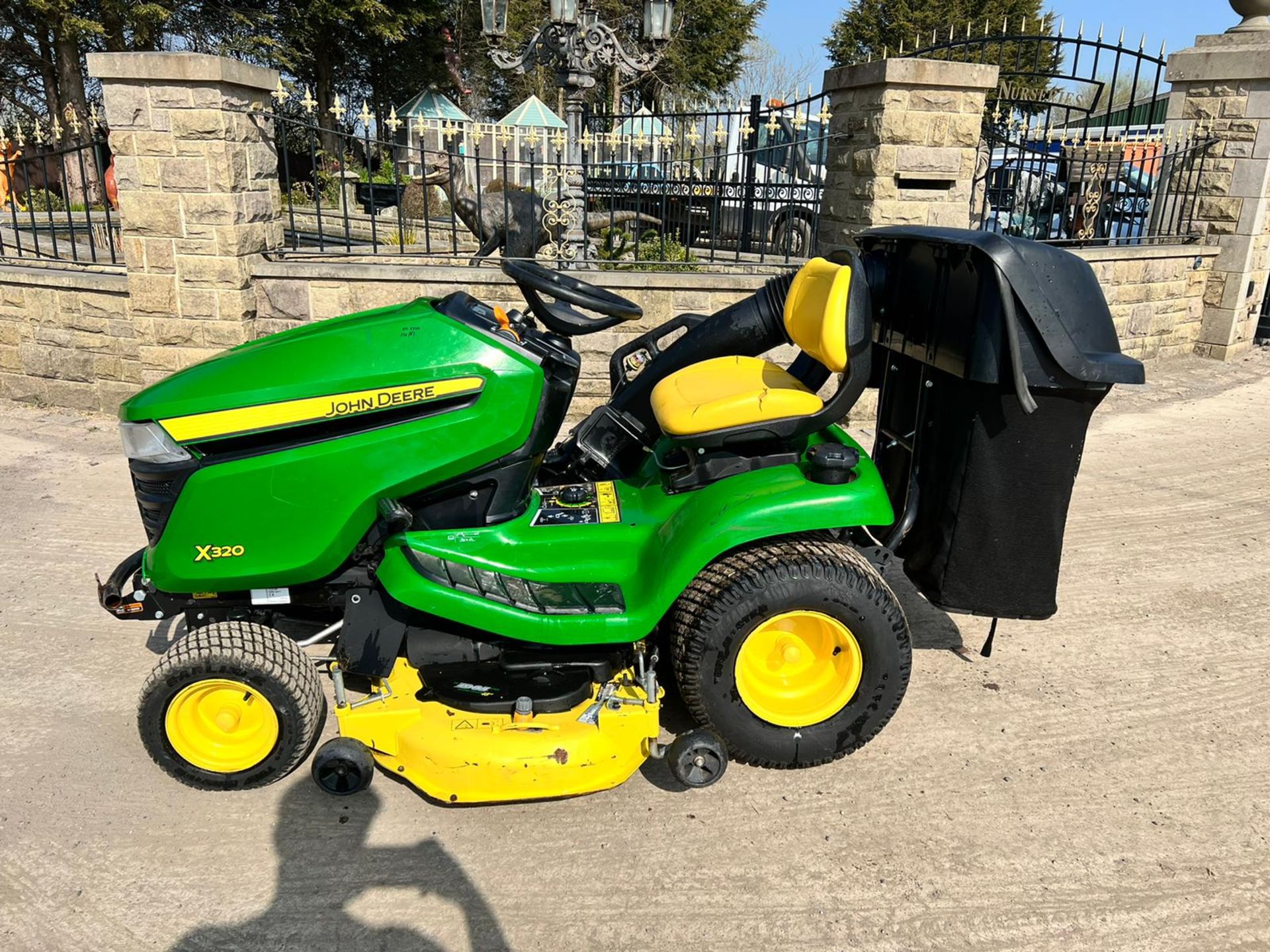 2015 John Deere X320 Ride On Mower With Rear Collector, Runs Drives And Cuts, Showing A Low 213 Hrs - Image 3 of 13