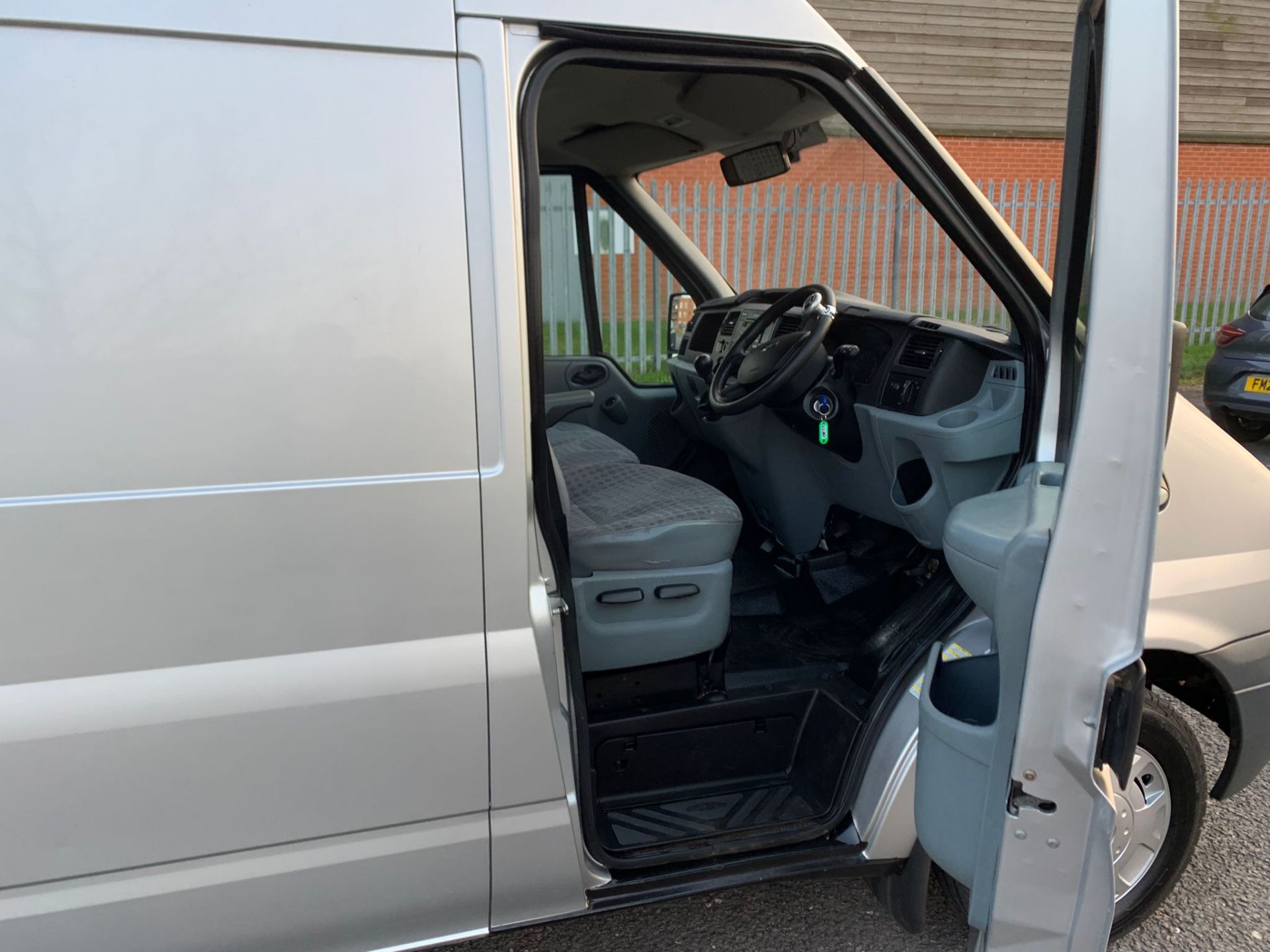 2011/60 FORD TRANSIT 115 T280M FWD SILVER PANEL VAN, 102,583 MILES *NO VAT* - Image 18 of 20