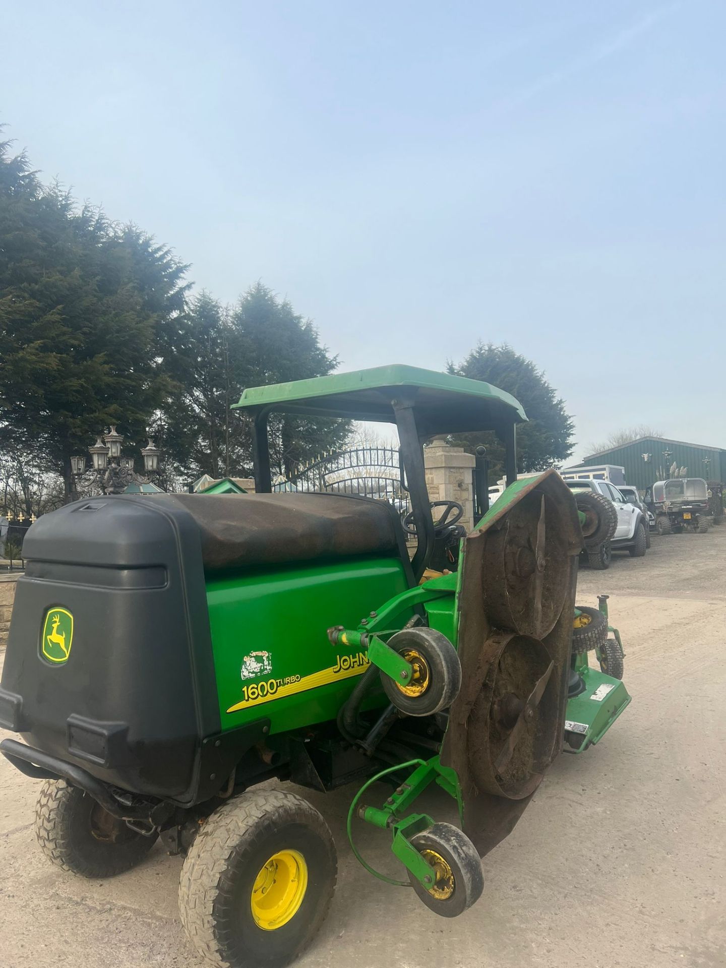 JOHN DEERE 1600 WAM TURBO BATWING MOWER, RUNS DRIVES AND CUTS *PLUS VAT* - Image 4 of 6