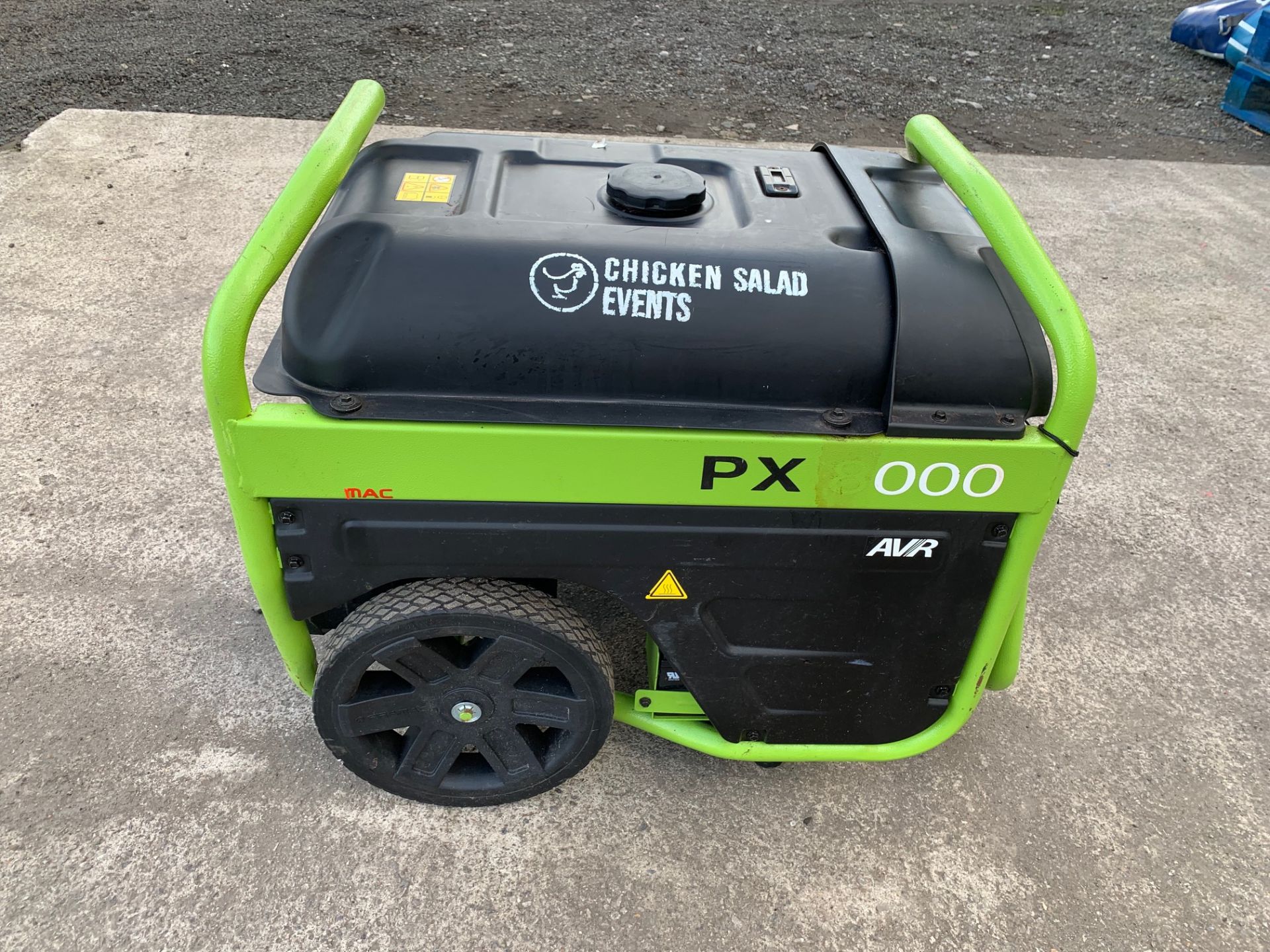 PRAMAC PX8000 PETROL GENERATOR 6KvA EMERGENCY POWER LARGE FUEL TANK FOR EXTRA LONG RUNNING *PLUS VAT - Image 5 of 6