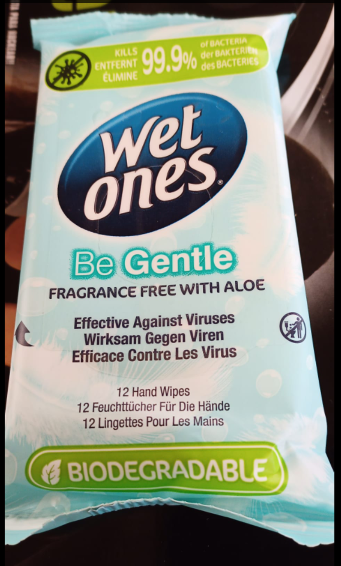 1000 PACKS OF WET ONES WIPES, ASSORTED FRAGRANCES, ALL IN DATE 2023 *PLUS VAT*