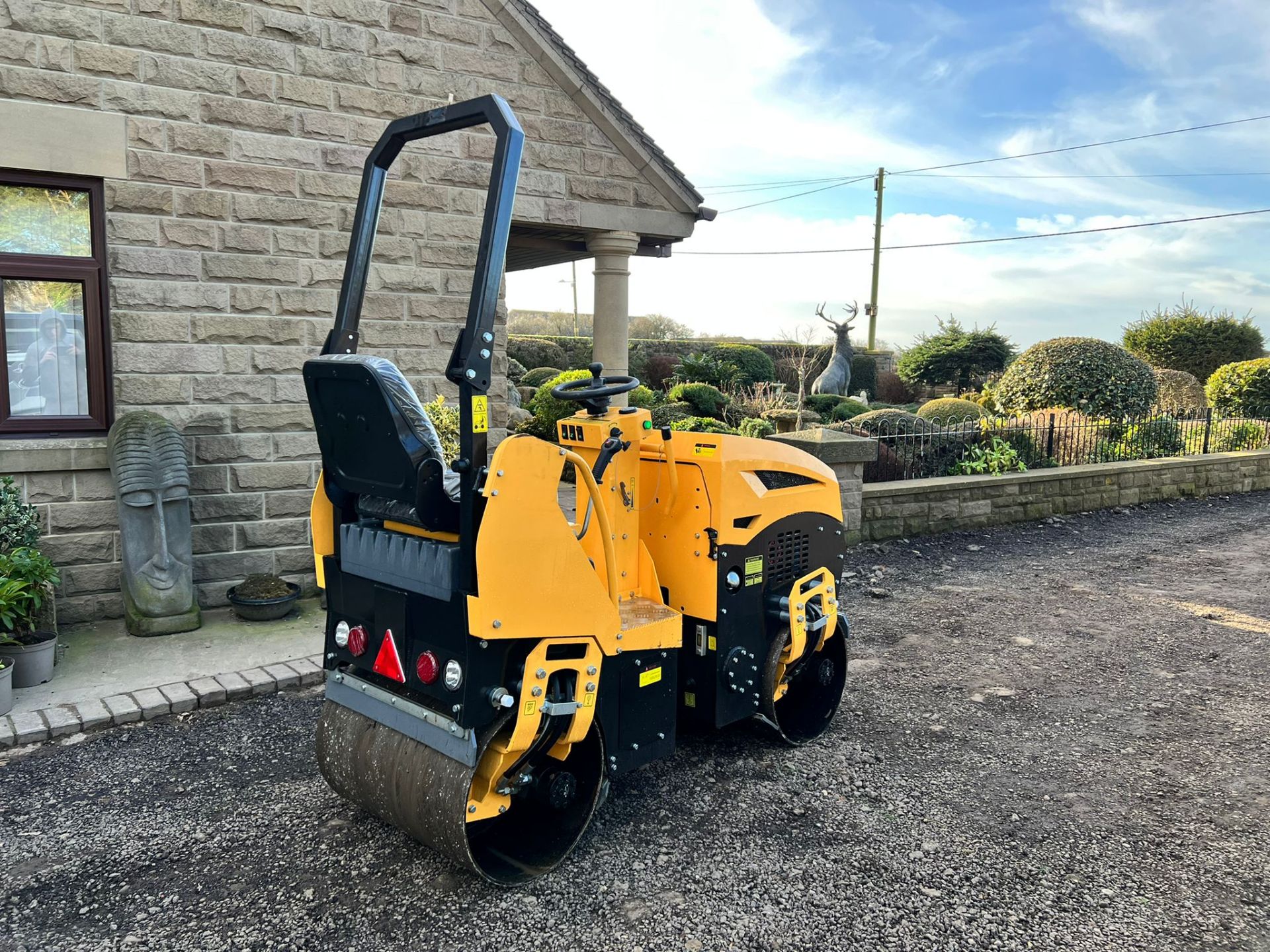 New And Unused Storkie ST1000 Twin Drum Vibrating Roller, Diesel Engine *plus vat* - Image 4 of 12