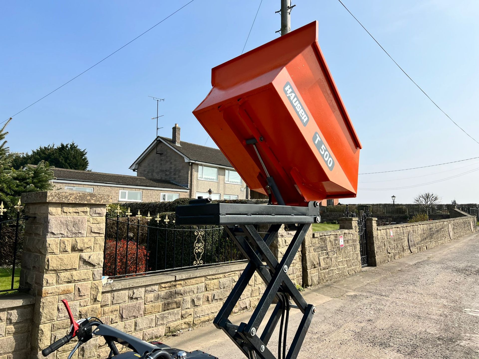 New And Unused Hauser T500 Stand On/Walk Behind Tracked Dumper *PLUS VAT* - Image 7 of 11