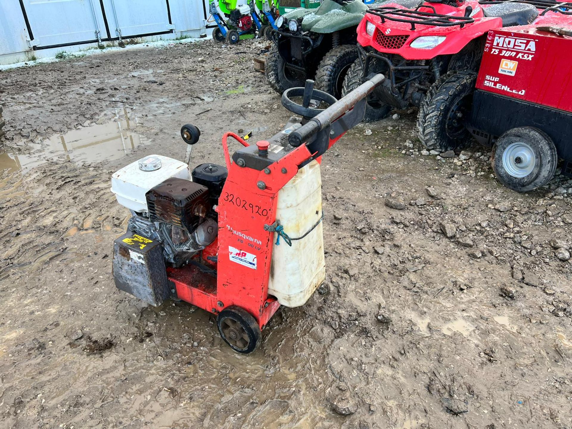 2014 Husqvanrna FS400LV Floor Saw, Honda GX390 Engine, C/W Water Tank *PLUS VAT* - Image 3 of 7