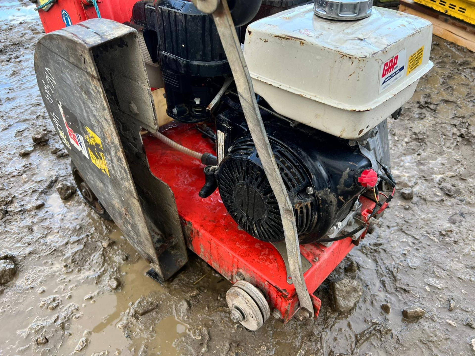 2014 Husqvanrna FS400LV Floor Saw, Honda GX390 Engine, C/W Water Tank *PLUS VAT* - Image 5 of 7