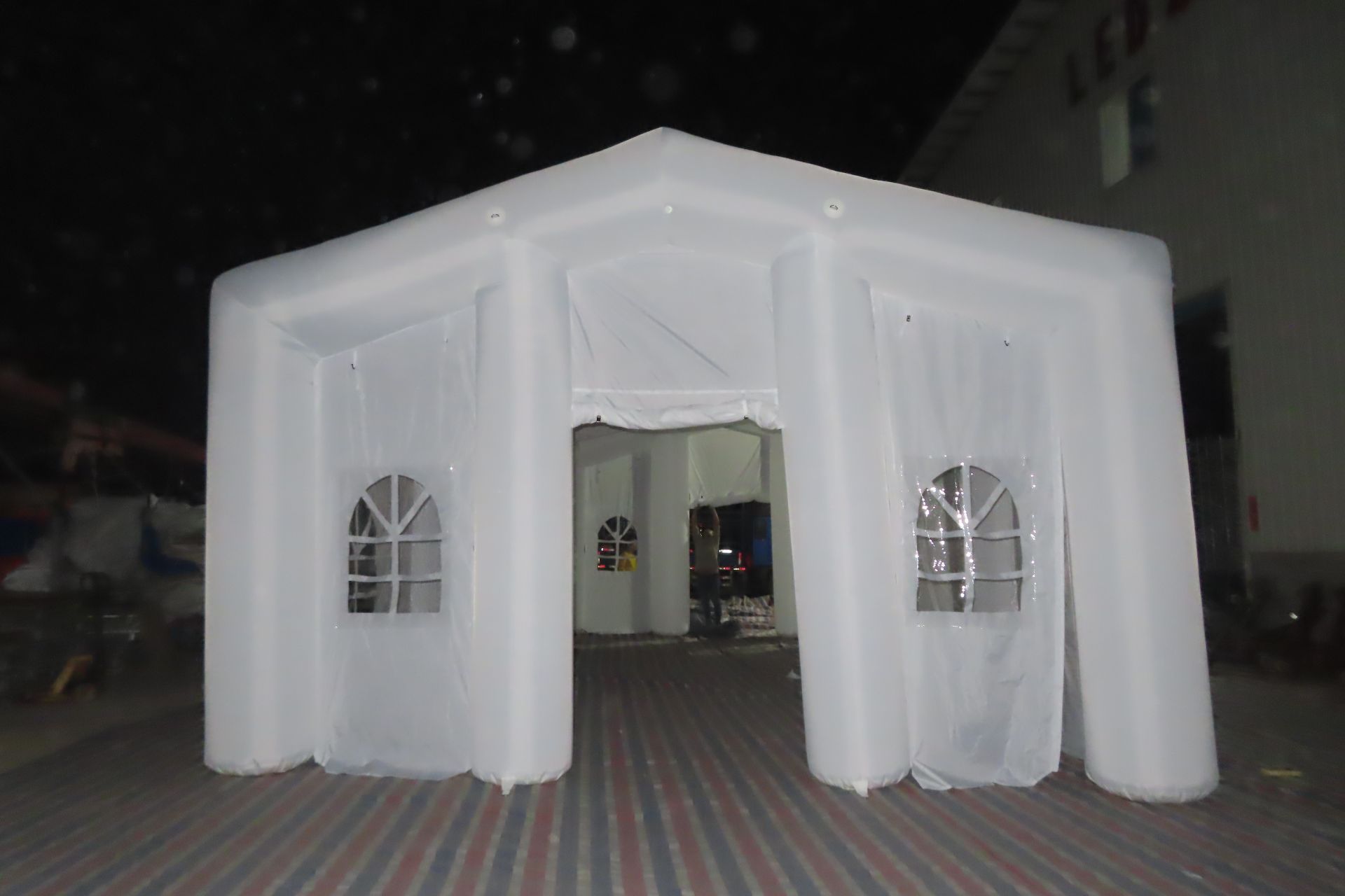 BRAND NEW WHITE INFLATABLE MARQUEE WITH LED LIGHTS, 10 x 6M, 4m TALL, FOR EVENTS WEDDINGS, BIRTHDAYS - Image 13 of 13