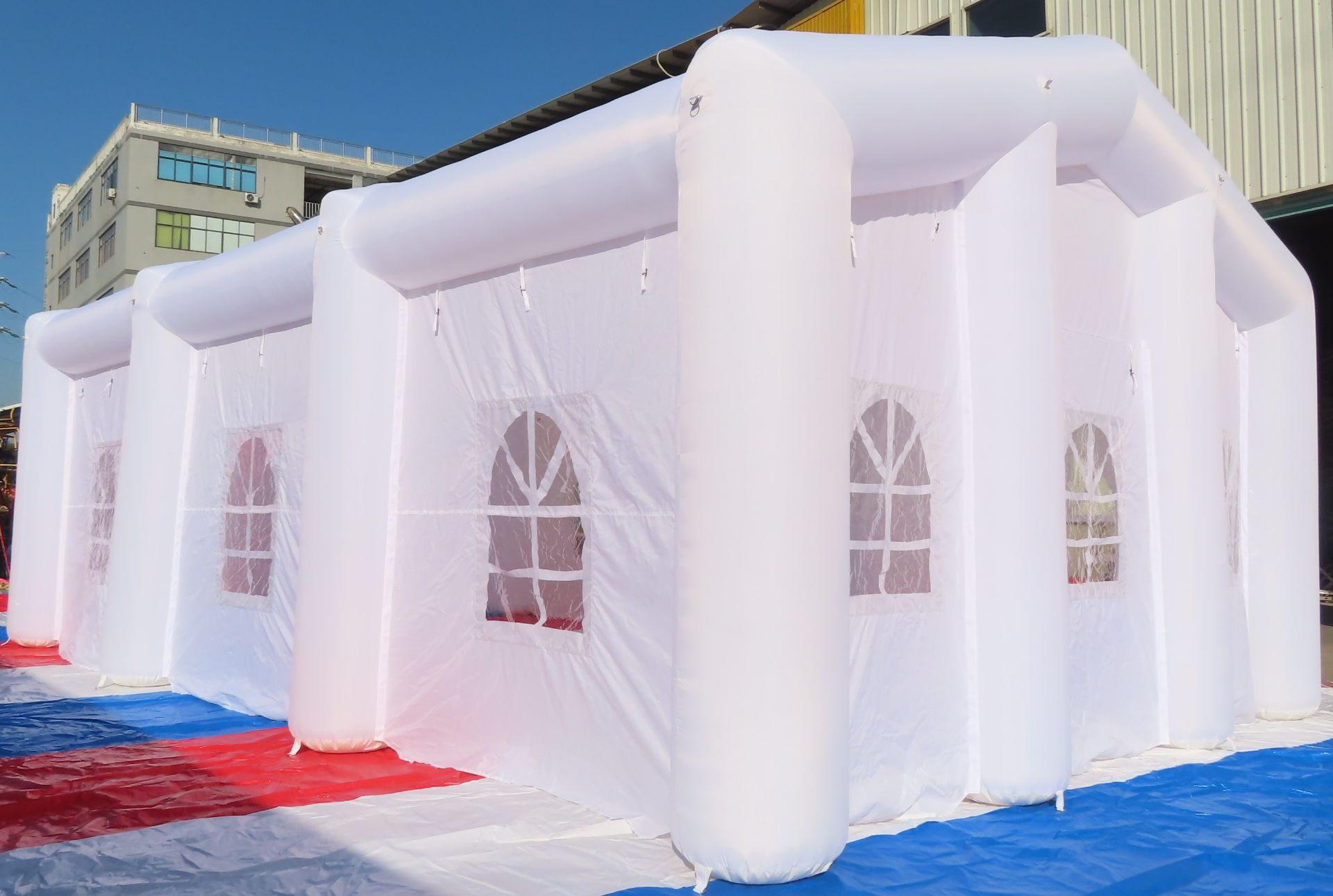 BRAND NEW WHITE INFLATABLE MARQUEE WITH LED LIGHTS, 10 x 6M, 4m TALL, FOR EVENTS WEDDINGS, BIRTHDAYS - Image 8 of 13