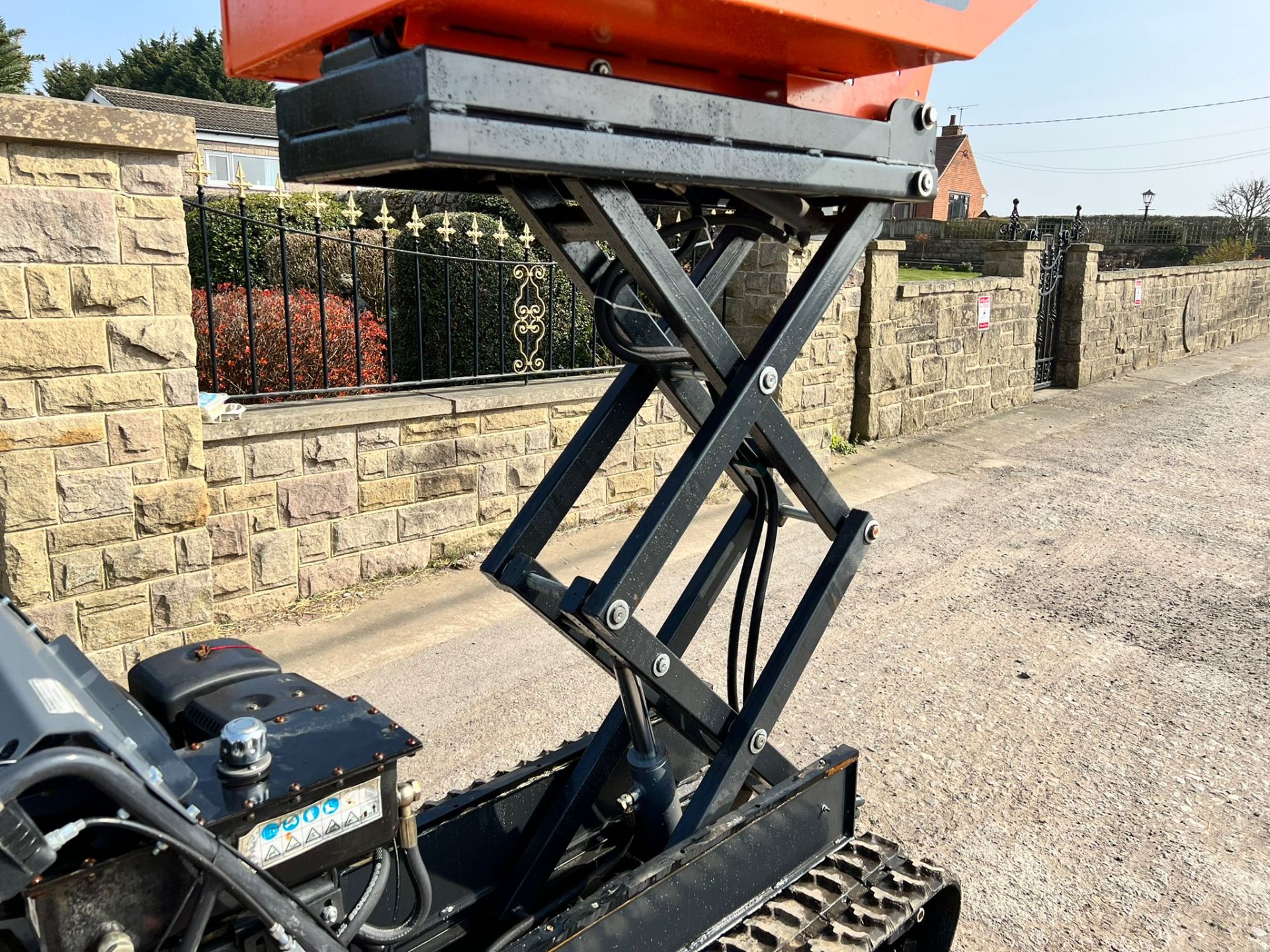 New And Unused Hauser T500 Stand On/Walk Behind Tracked Dumper *PLUS VAT* - Image 10 of 11