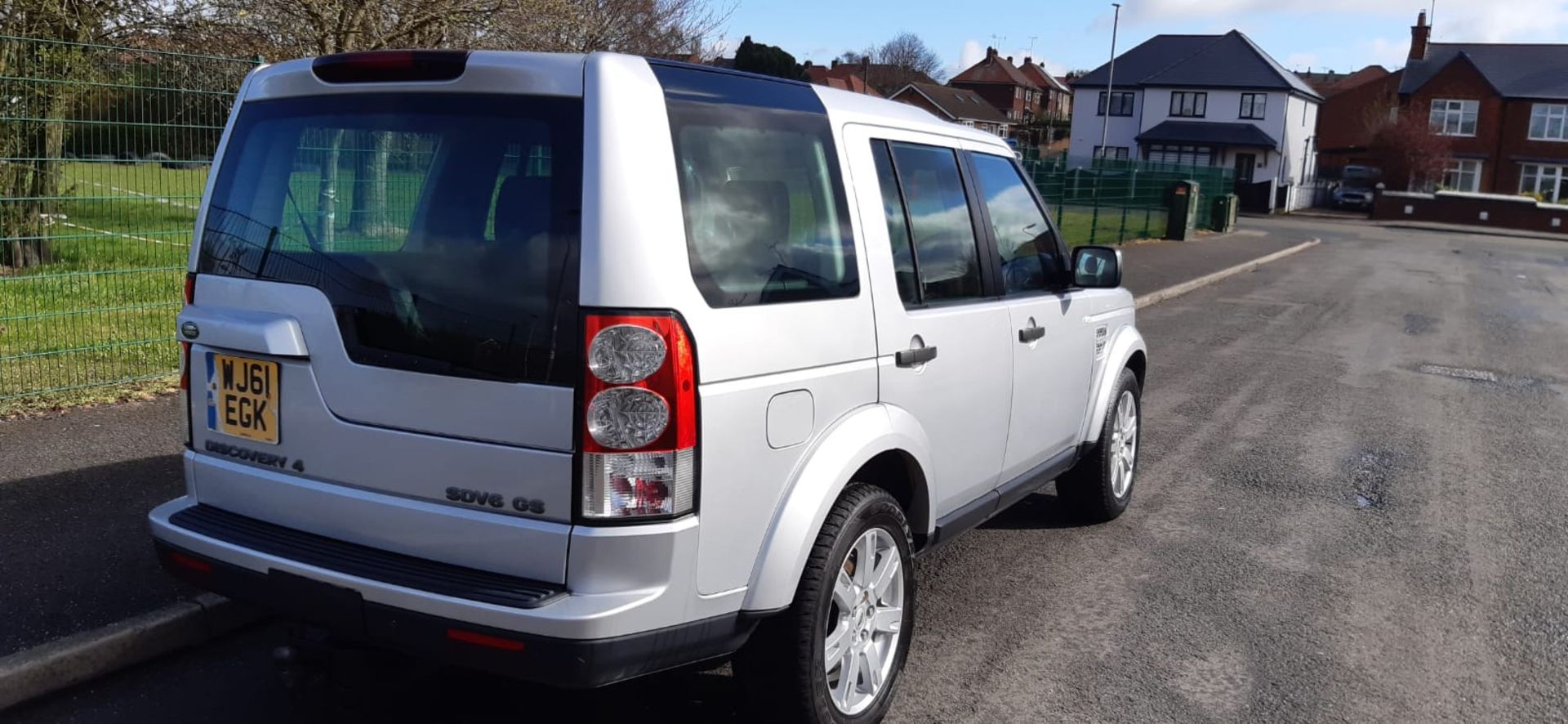 LAND ROVER DISCOVERY GS SDV6 AUTO 7 SEATER SILVER ESTATE, 127K MILES *NO VAT* - Image 8 of 16