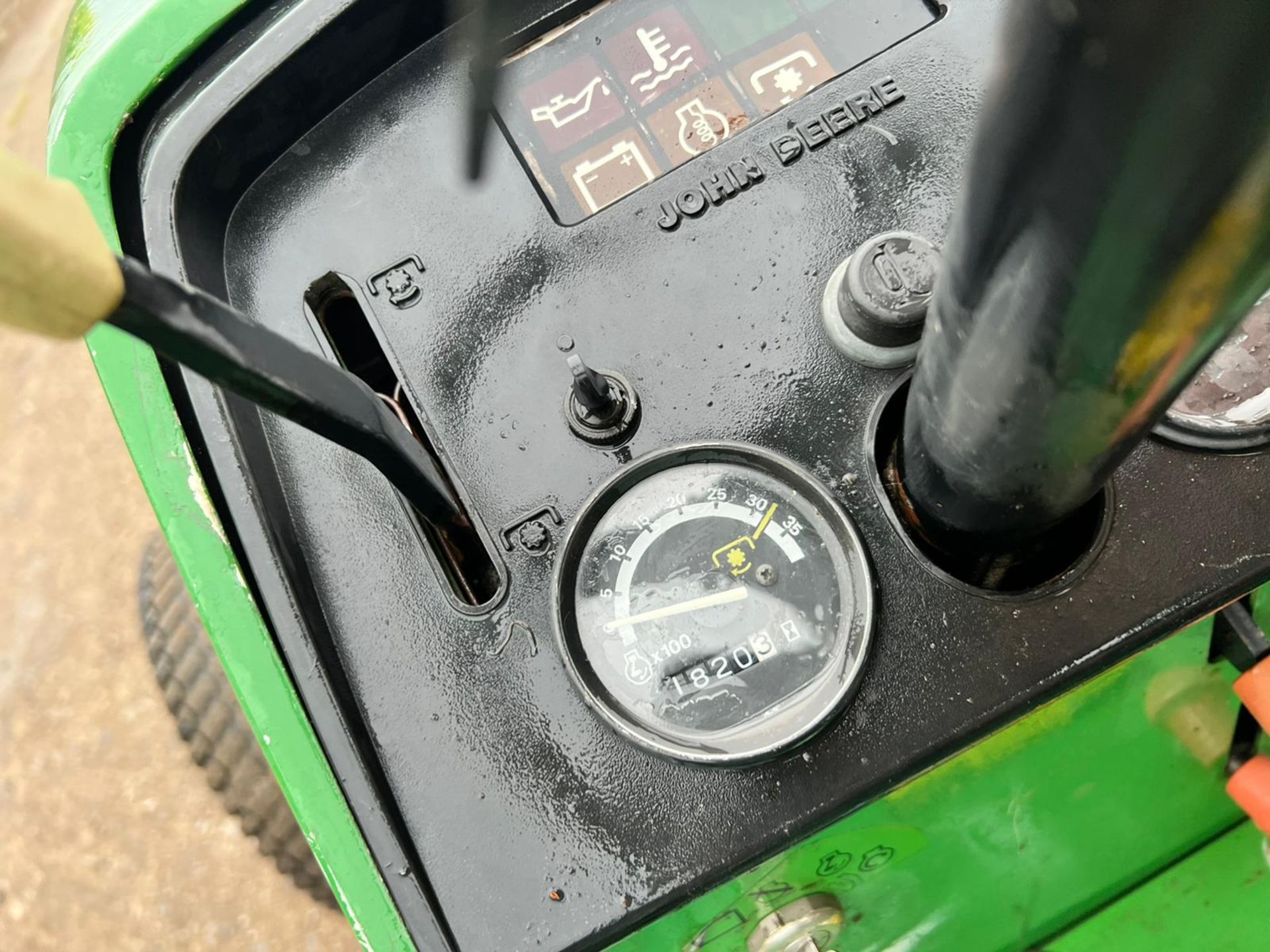 John Deere 955 33HP 4WD Compact Tractor, Runs And Drives *PLUS VAT* - Image 10 of 12