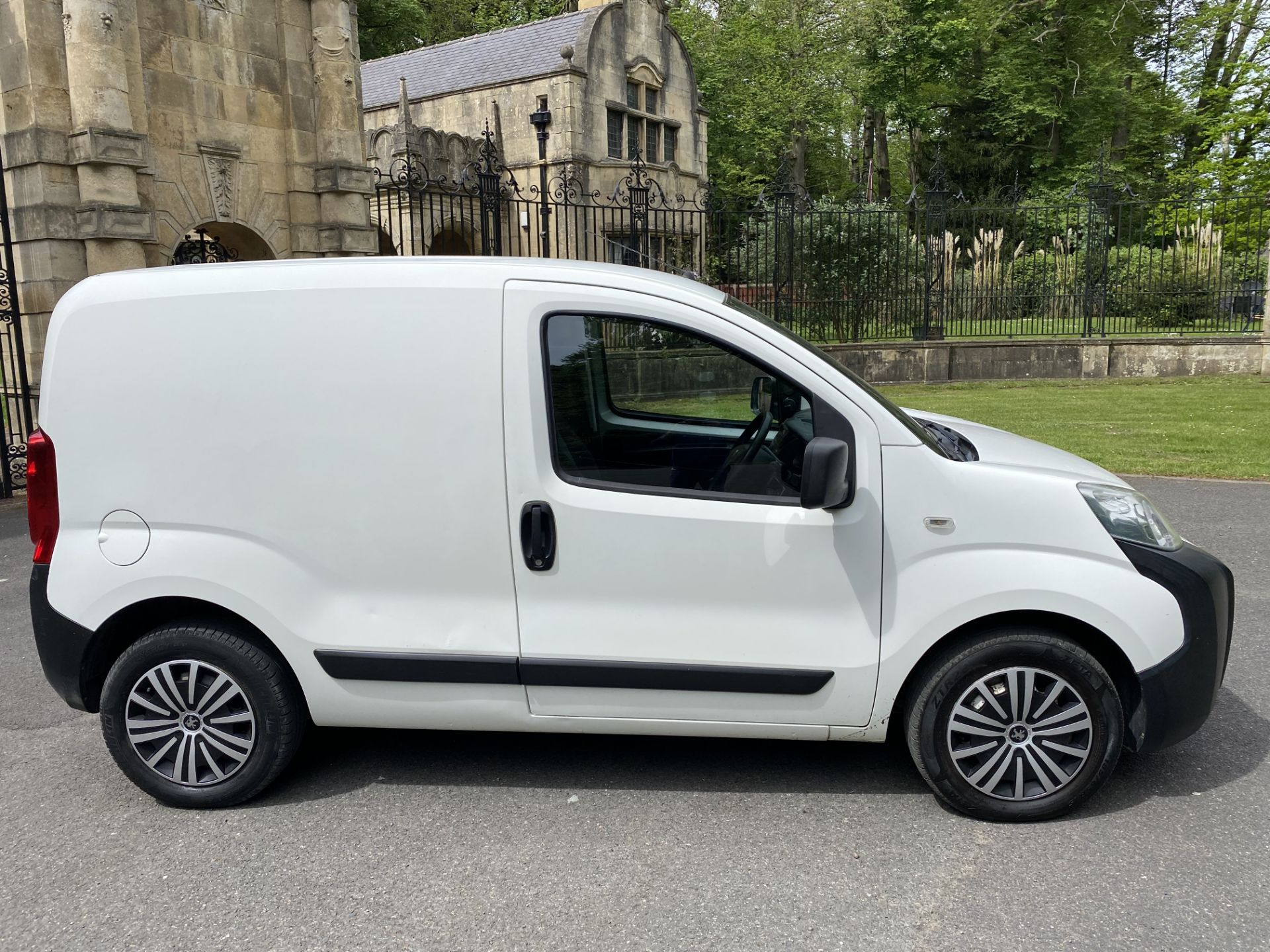 2013 PEUGEOT BIPPER S 1.3 HDI white panel van, 2 KEYS, *NO VAT* - Image 8 of 15