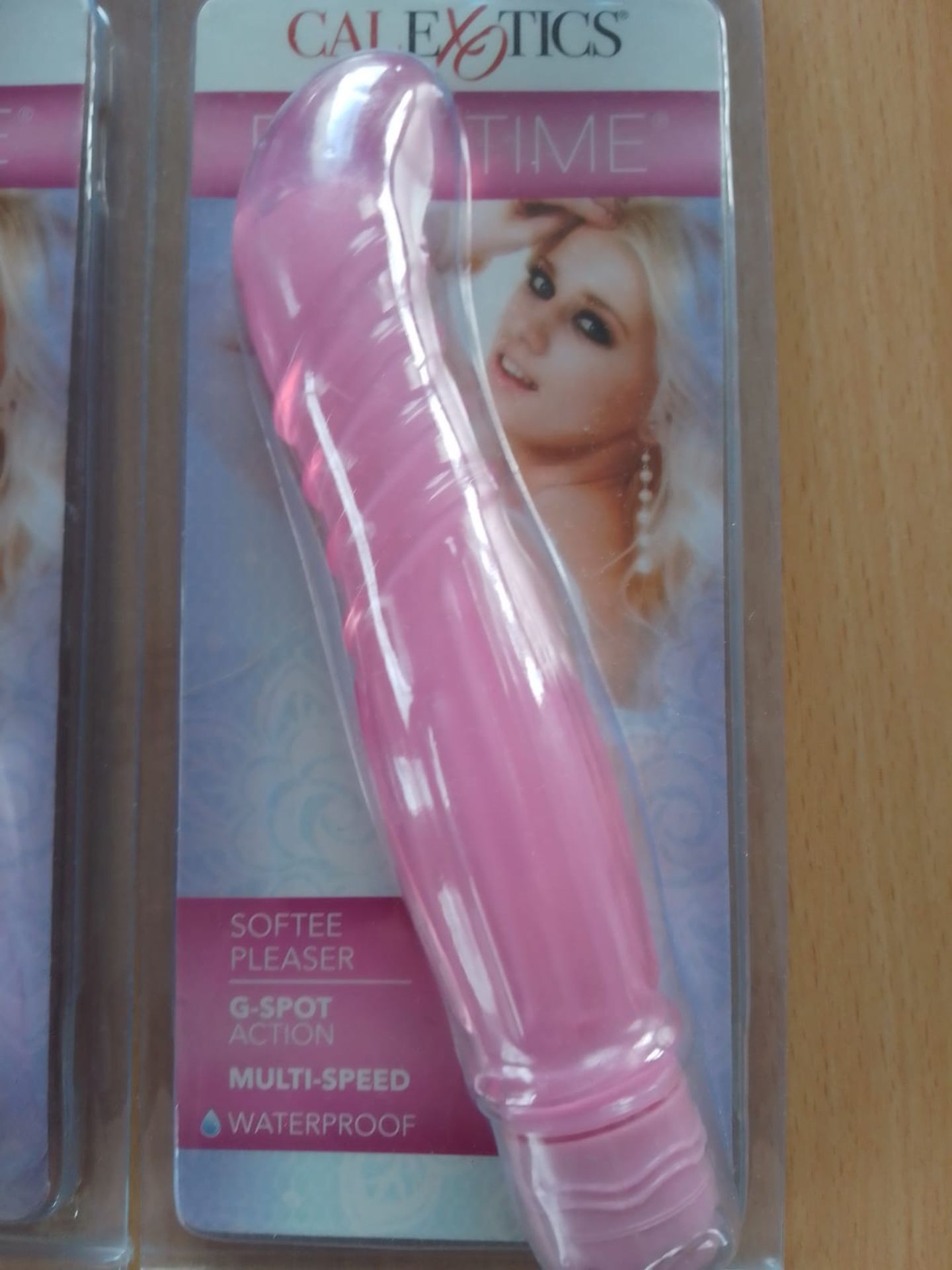 8 x NEW AND UNUSED SOFTEE PLEASER, Curved for G spot stimulation, waterproof *NO VAT* - Image 2 of 3