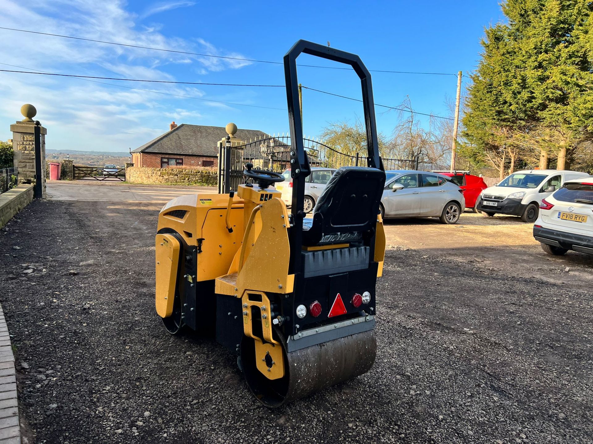 New And Unused Storkie ST1000 Twin Drum Vibrating Roller, Diesel Engine *plus vat* - Image 3 of 12