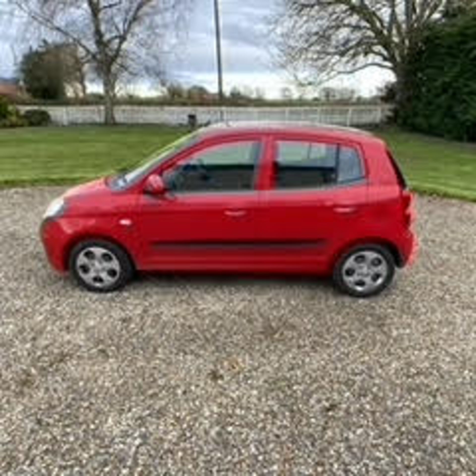 KIA PICANTO ST 1.1 PETROL RED HATCHBACK, 57,700 MILES *NO VAT* - Image 2 of 8