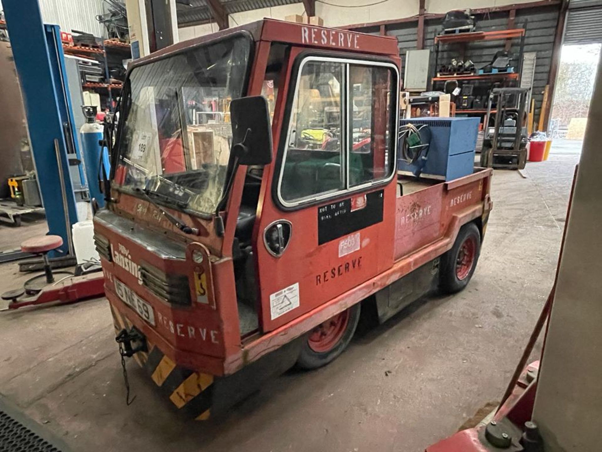 LANSING 'STING RAY' TOW TUG EX MOD - LANSING BAGNALL TOER 10 72V CHARGER - WITH BRAND NEW BATTERIES - Image 3 of 12