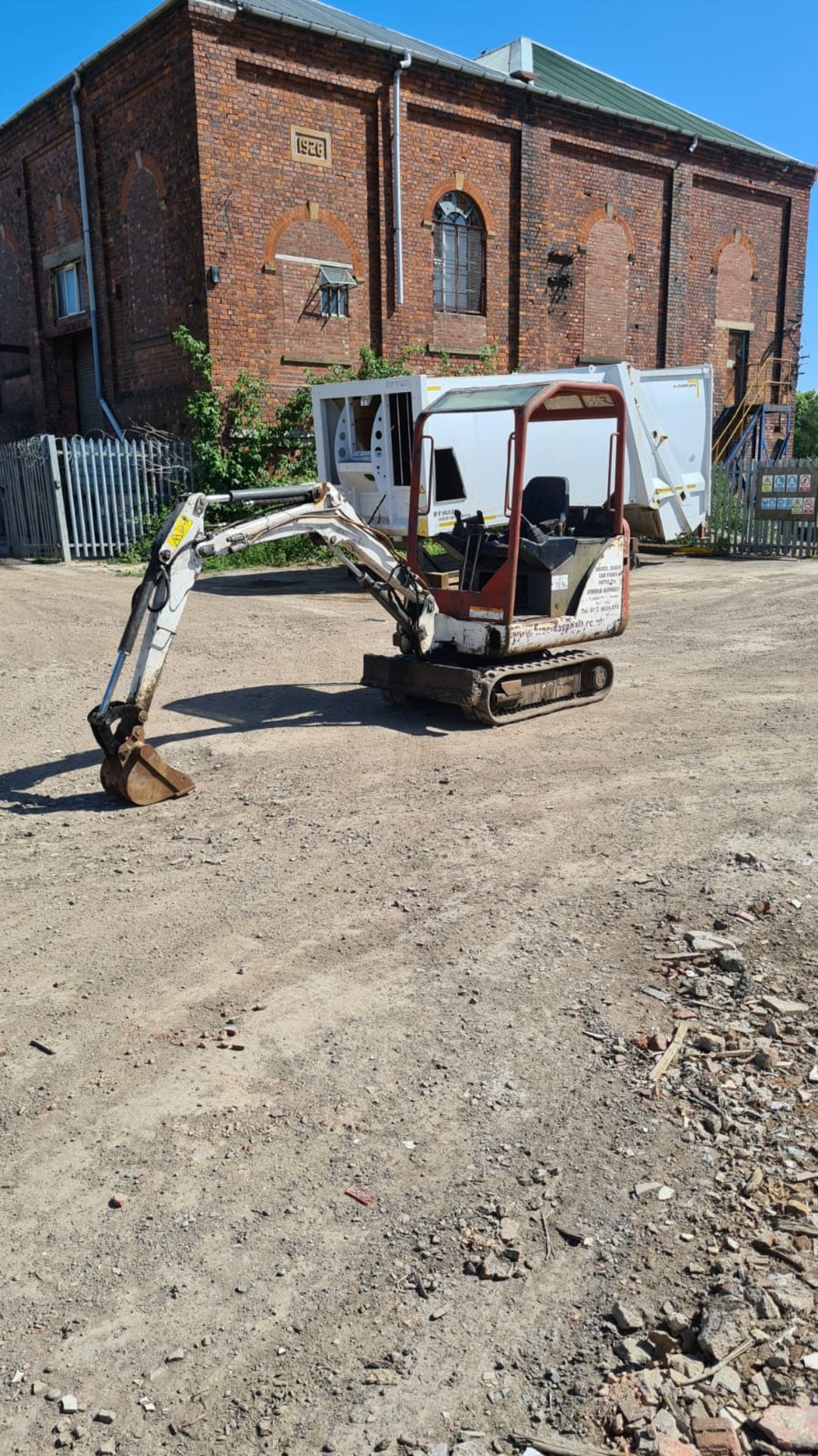 2005 Bobcat 320G 1.5 ton mini digger 3473 hours good working, 3 Cylinder Diesel engine *PLUS VAT - Image 10 of 12