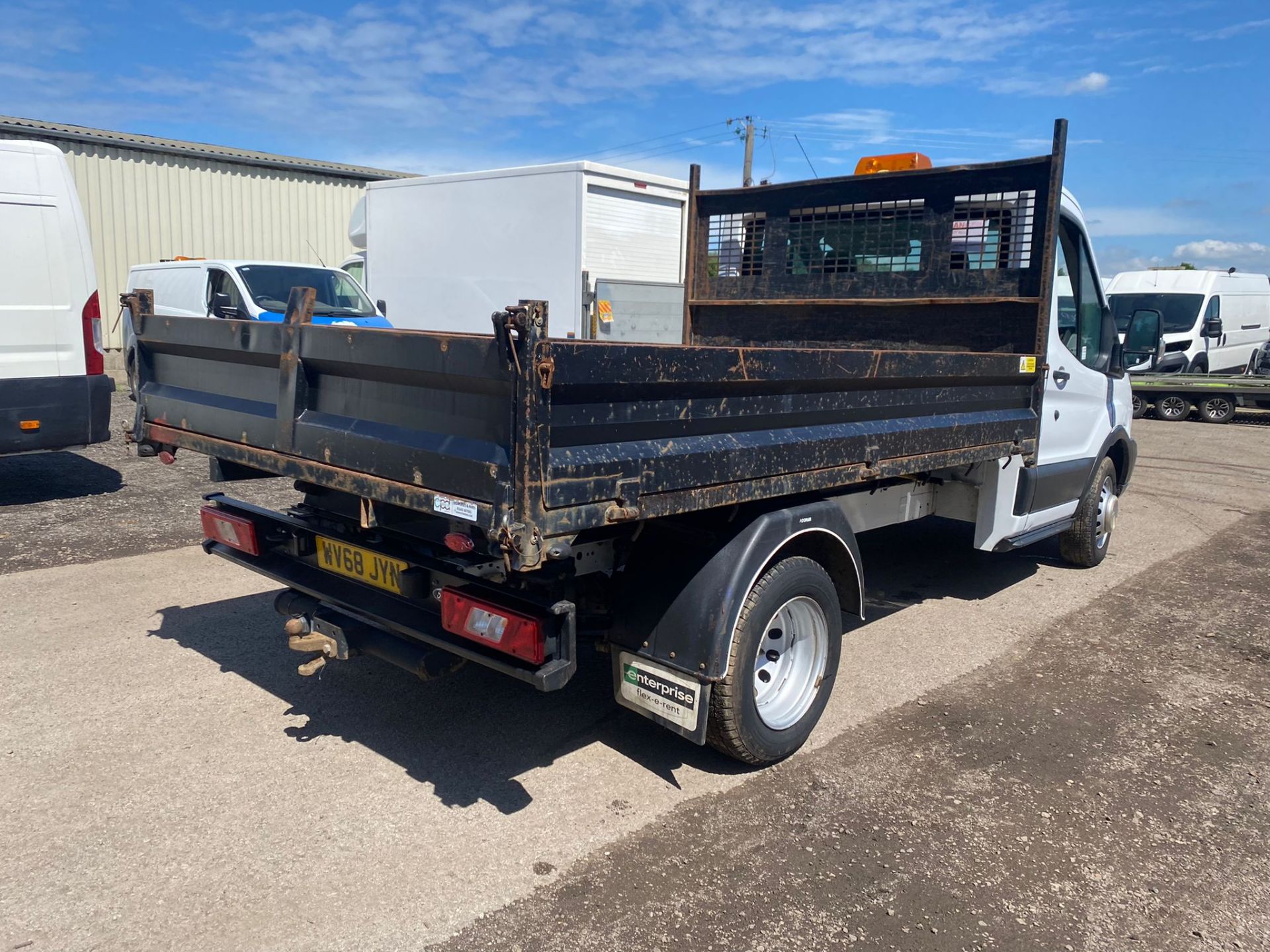 2018/68 FORD TRANSIT 350 WHITE TIPPER, EURO 6, STEEL TIPPING BODY, 2 KEYS *PLUS VAT* - Image 7 of 8