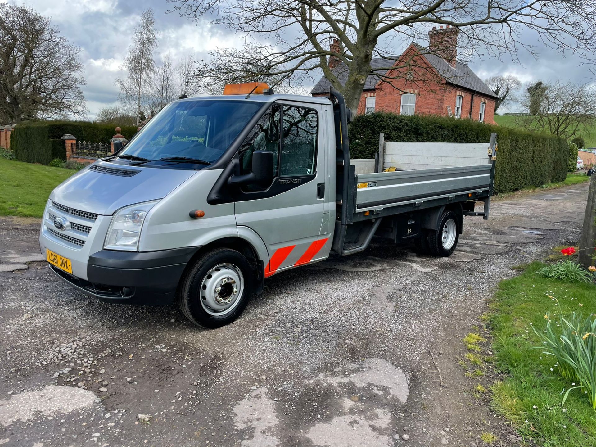 2011/61 FORD TRANSIT 140 T350L RWD SILVER, 2402cc DIESEL ENGINE *PLUS VAT* - Image 3 of 12