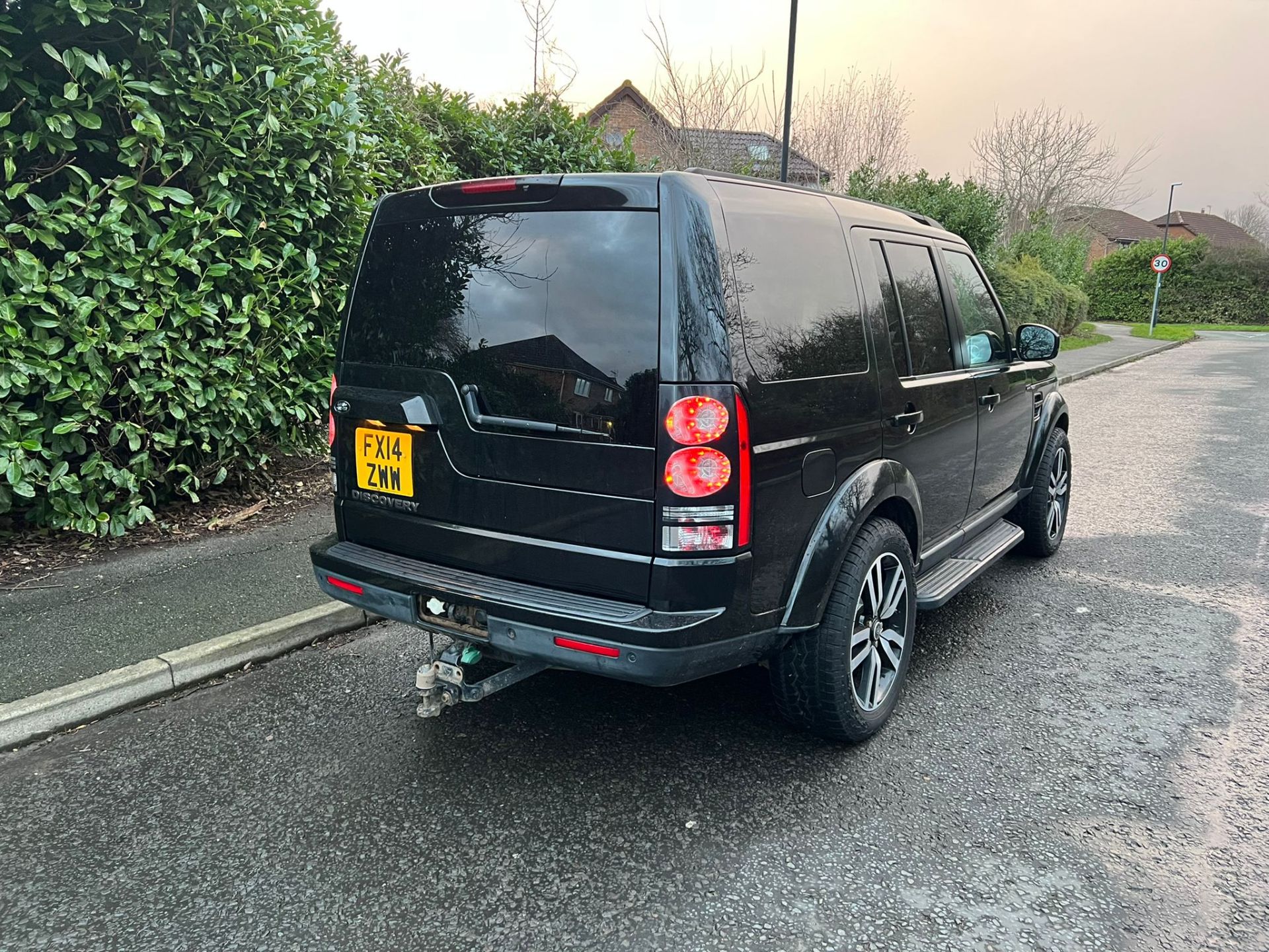 2014 landrover discovery 4 commercial with 7 seats, 152K MILES *PLUS VAT* - Image 4 of 8