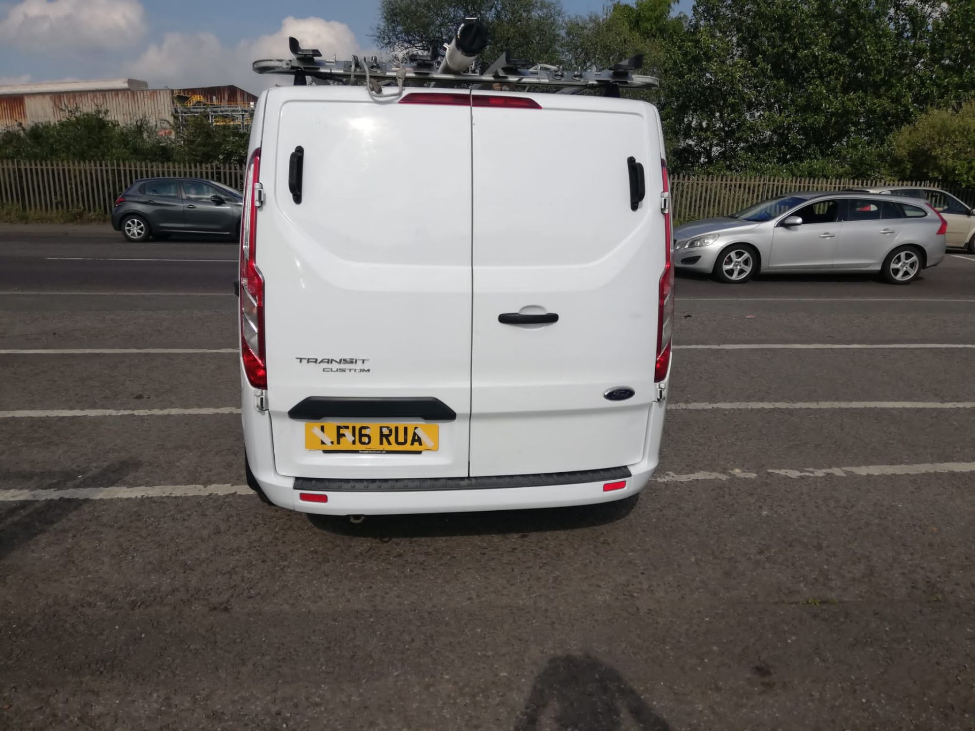 2016 FORD TRANSIT CUSTOM 310 ECO-TECH WHITE PANEL VAN, 52,000 MILES, FULL SERVICE HISTORY *PLUS VAT* - Image 6 of 9