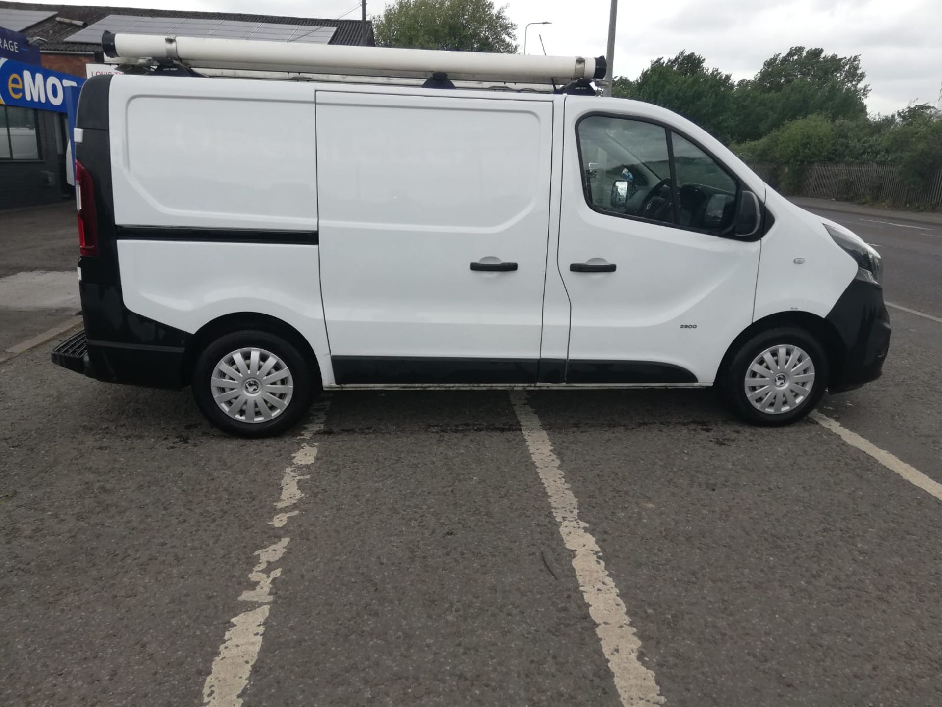 2014 Vauxhall vivaro 2900 CDTI ECOFLEX, WHITE VAN, 74k miles, Starts and drives, with fsh *PLUS VAT* - Image 6 of 9