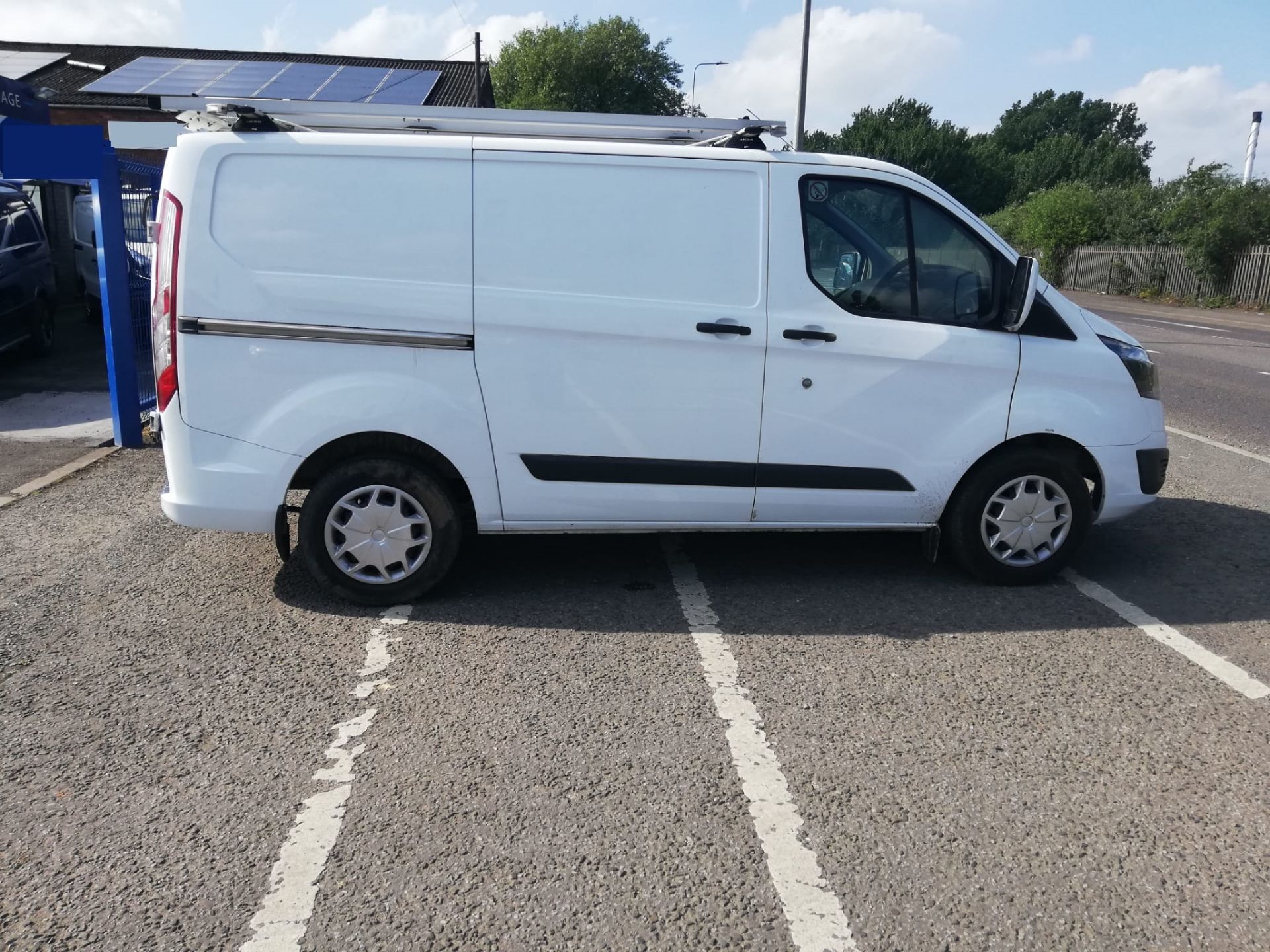 2016 FORD TRANSIT CUSTOM 310 ECO-TECH WHITE PANEL VAN, 52,000 MILES, FULL SERVICE HISTORY *PLUS VAT* - Image 4 of 9