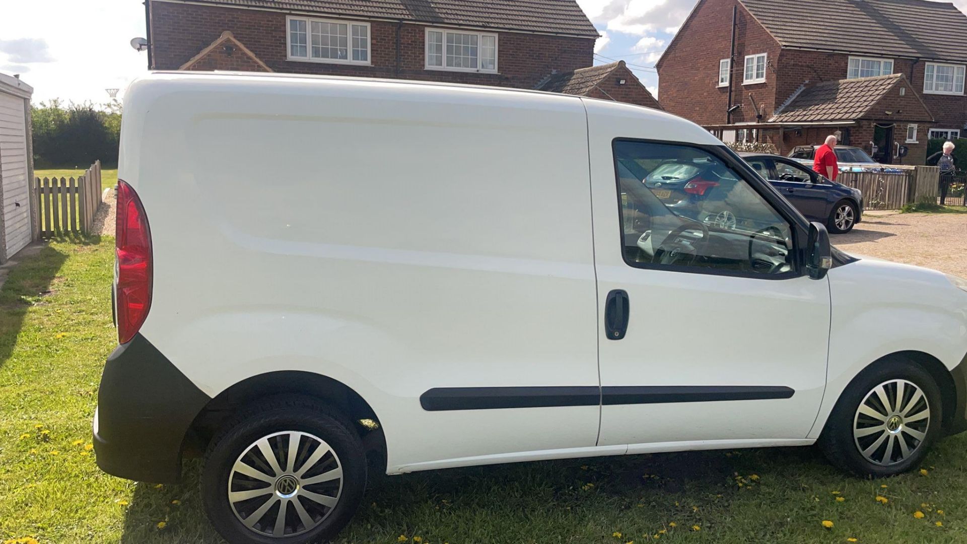 2013/63 FIAT DOBLO 16V MULTIJET SWB WHITE PANEL VAN, 111,847 MILES *NO VAT* - Image 9 of 13