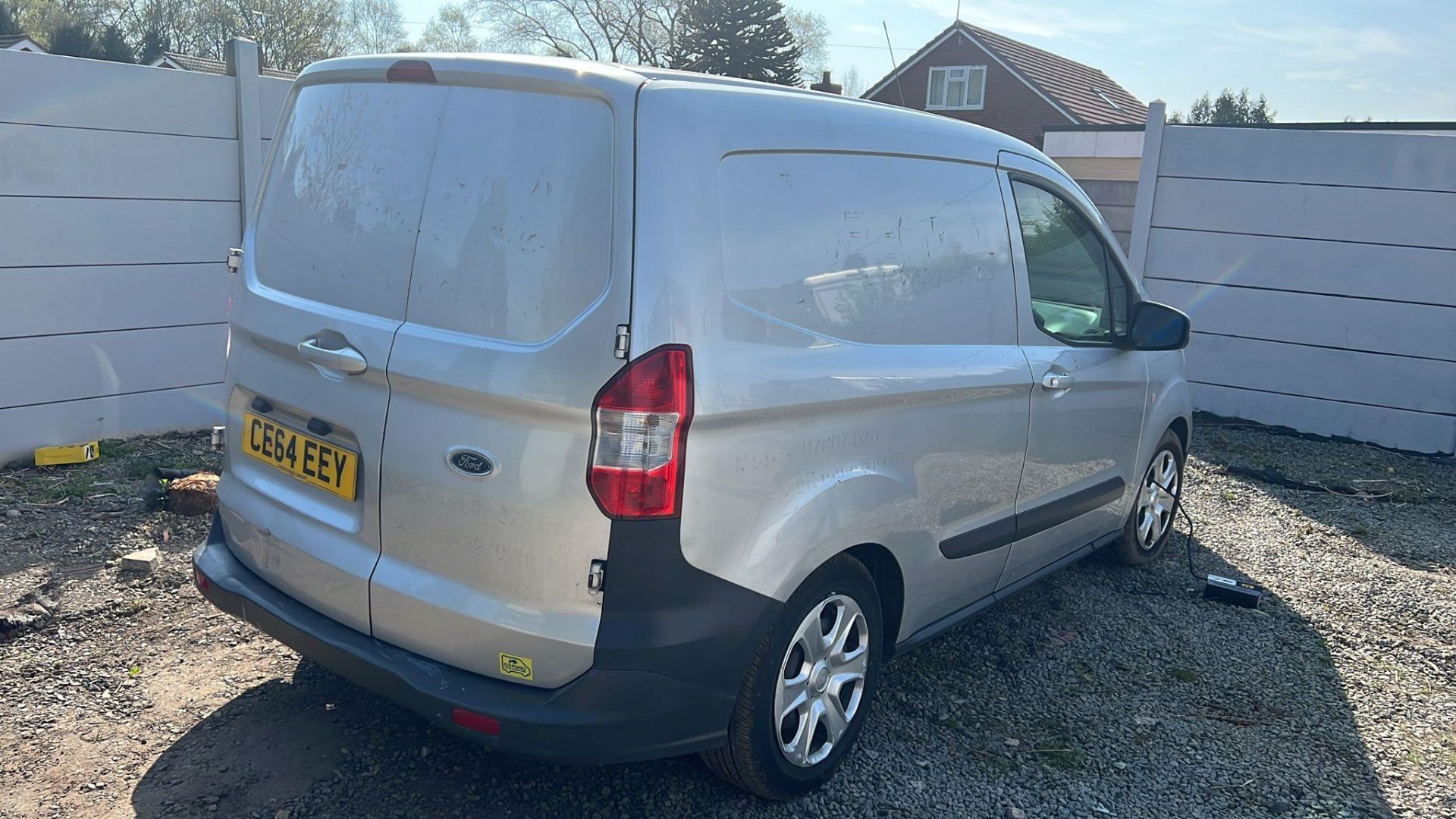 2014/64 FORD TRANSIT COURIER TREND TDCI SILVER PANEL VAN, 136,134 MILES *NO VAT* - Image 2 of 8