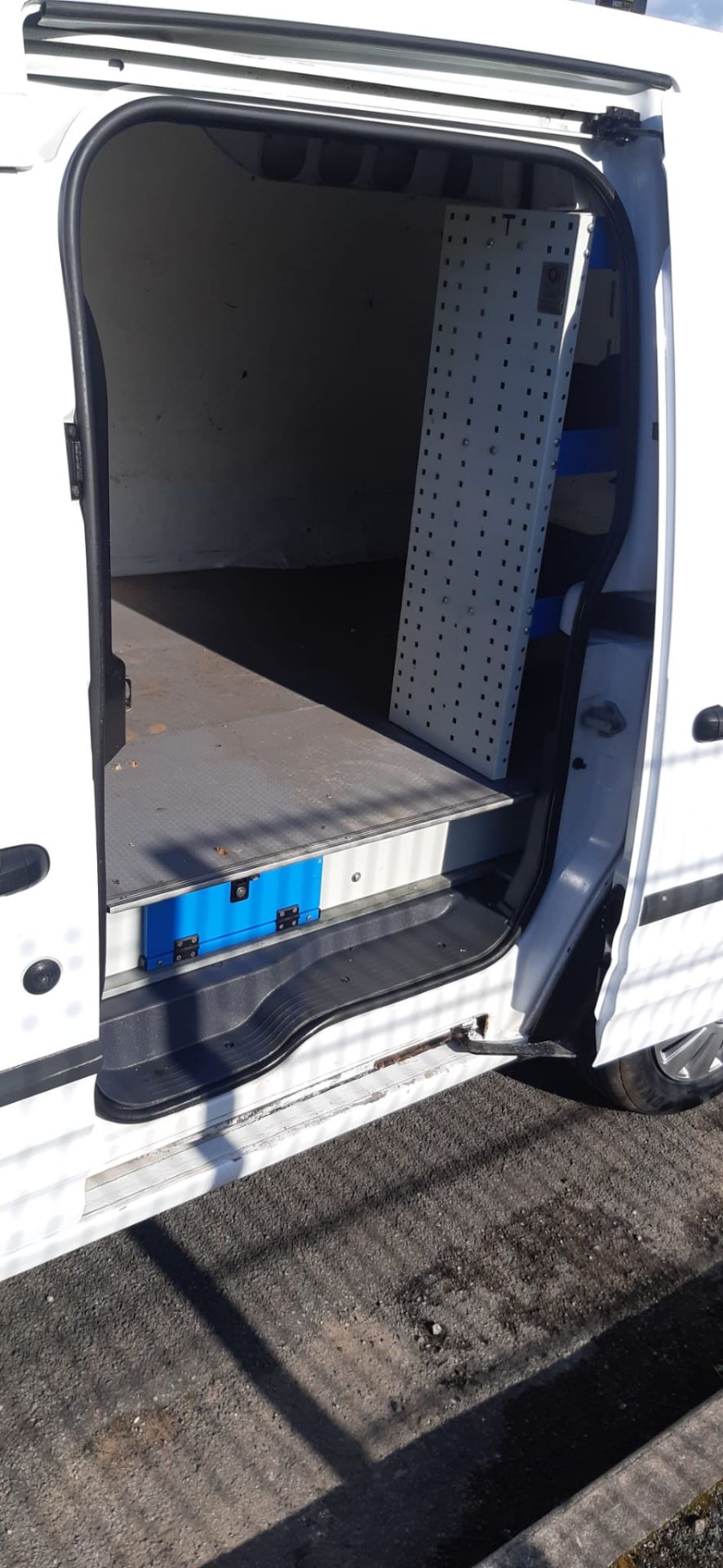 2010/59 FORD CONNECT HIGH TOP 90 T230 WHITE PANEL VAN, 166K MILES *NO VAT* - Image 8 of 15