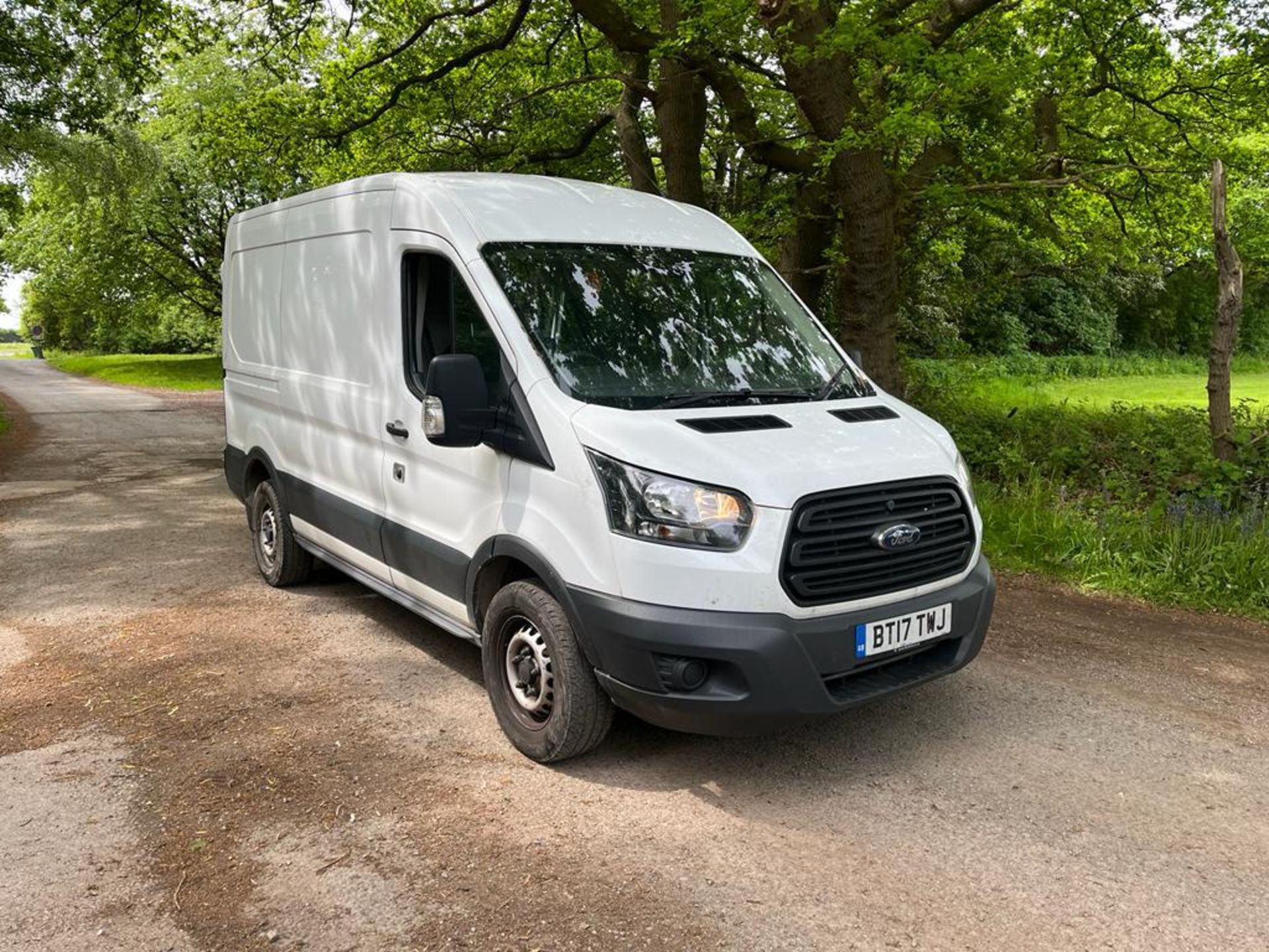 2017 FORD TRANSIT 350 L2H2 WHITE PANEL VAN, EURO 6 *PLUS VAT*