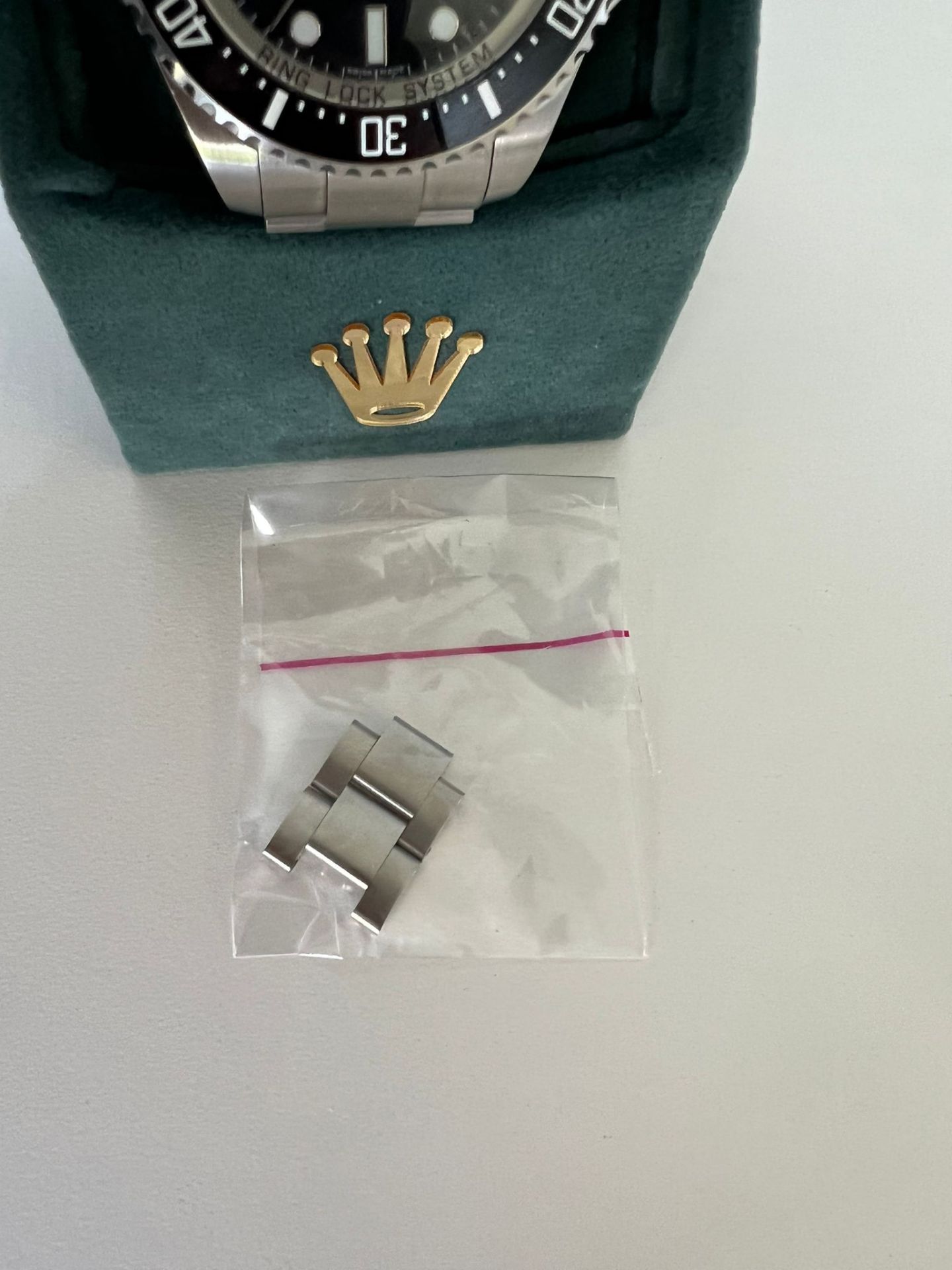 ROLEX OYSTER PERPETUAL DATE WATCH, C/W BOX *NO VAT* - Image 6 of 7