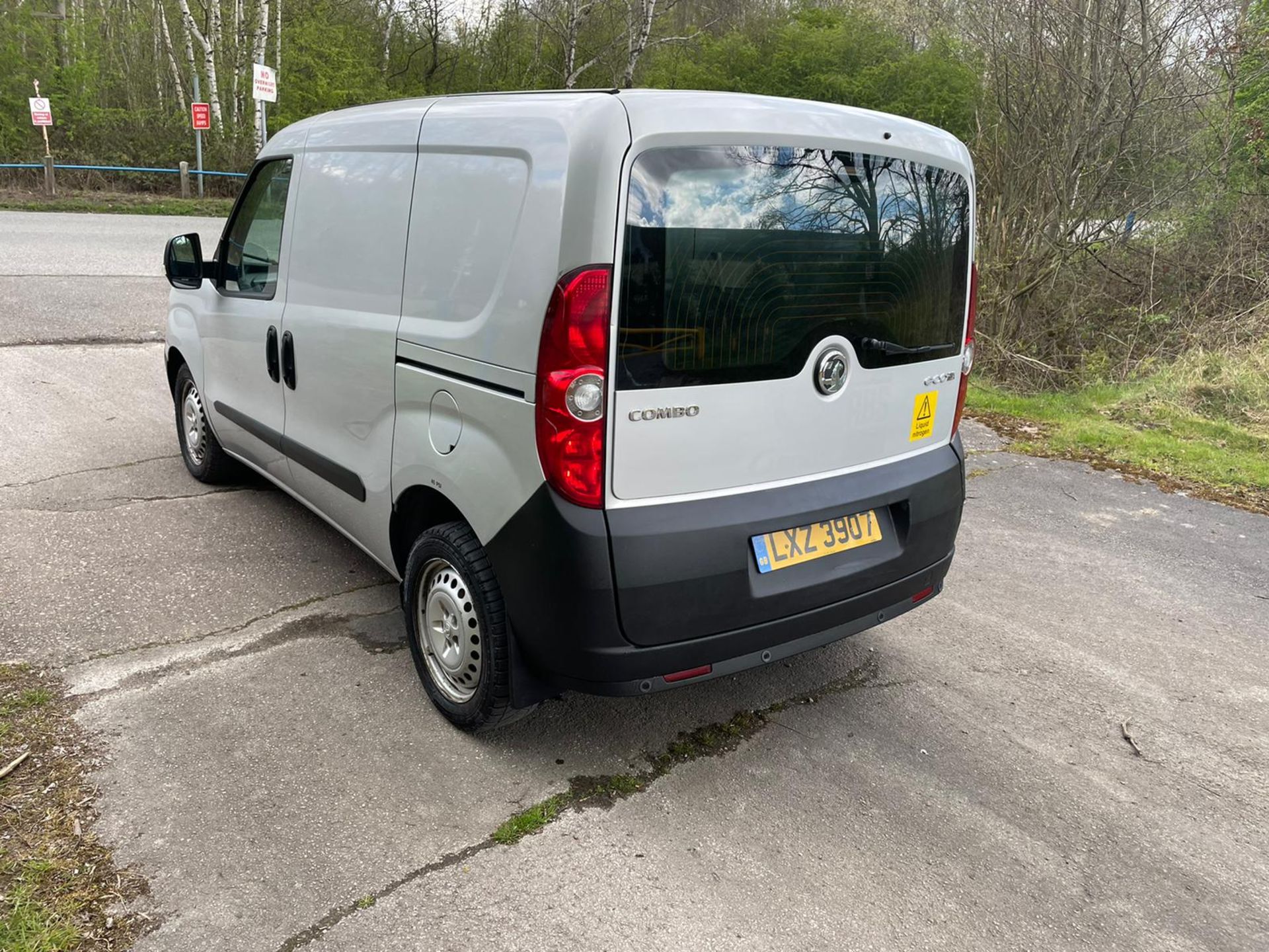 2017 VAUXHALL COMBO 2300 CDTI ECOFLEX S/S SILVER PANEL VAN *NO VAT* - Image 5 of 24