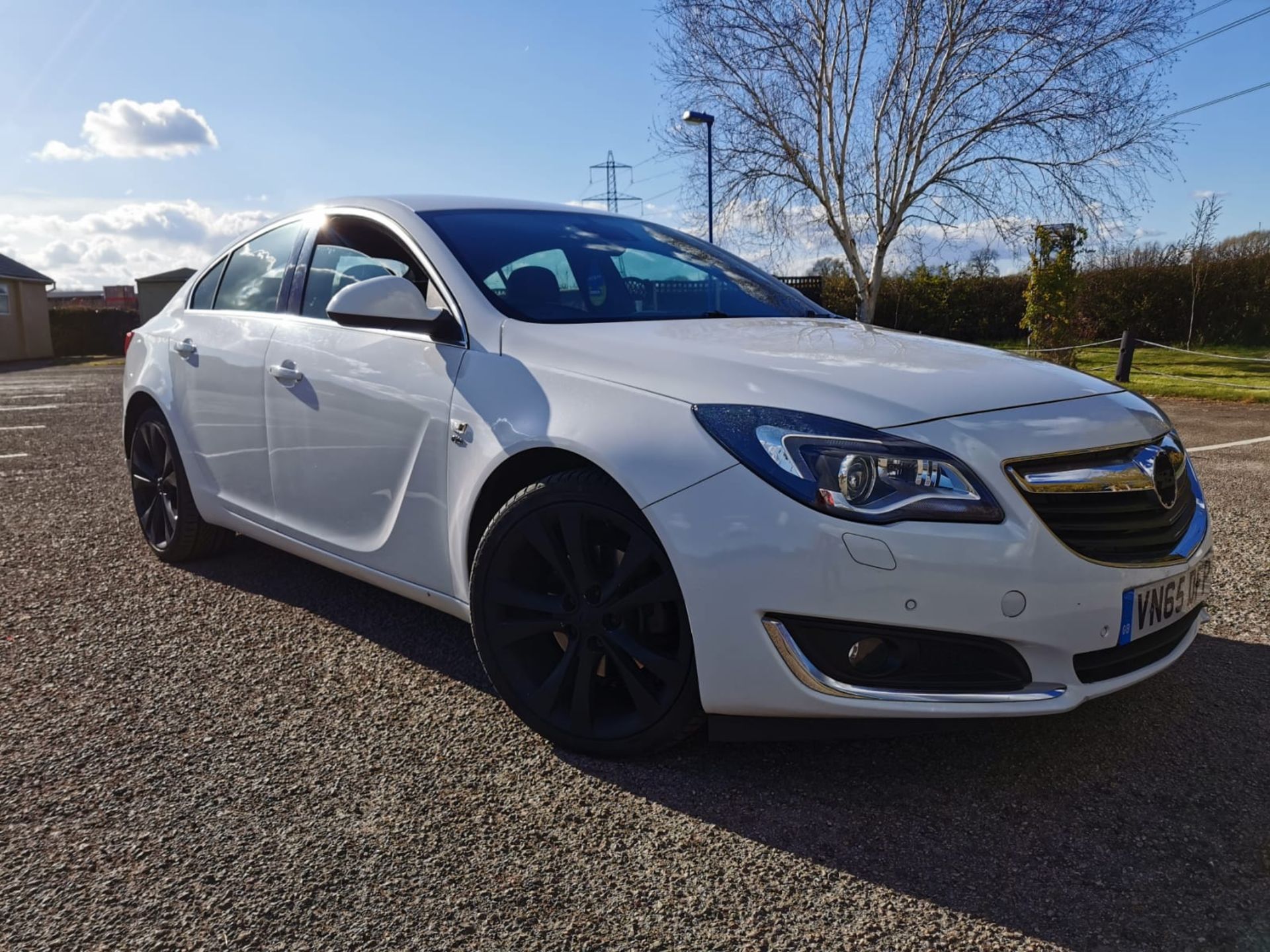 2015 VAUXHALL INSIGNIA ELITE NAV CDTI AUTO WHITE HATCHBACK, 149,530 MILES *NO VAT*