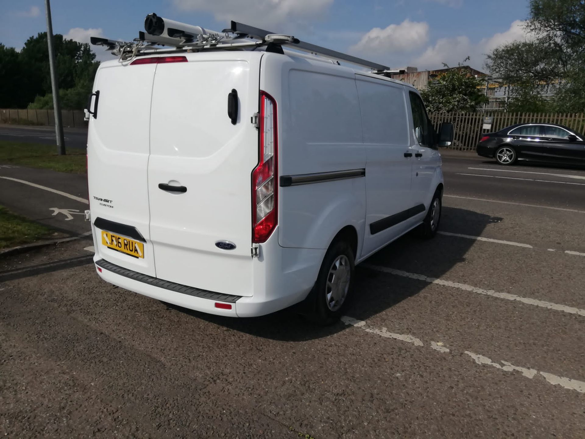 2016 FORD TRANSIT CUSTOM 310 ECO-TECH WHITE PANEL VAN, 52,000 MILES, FULL SERVICE HISTORY *PLUS VAT* - Image 5 of 9